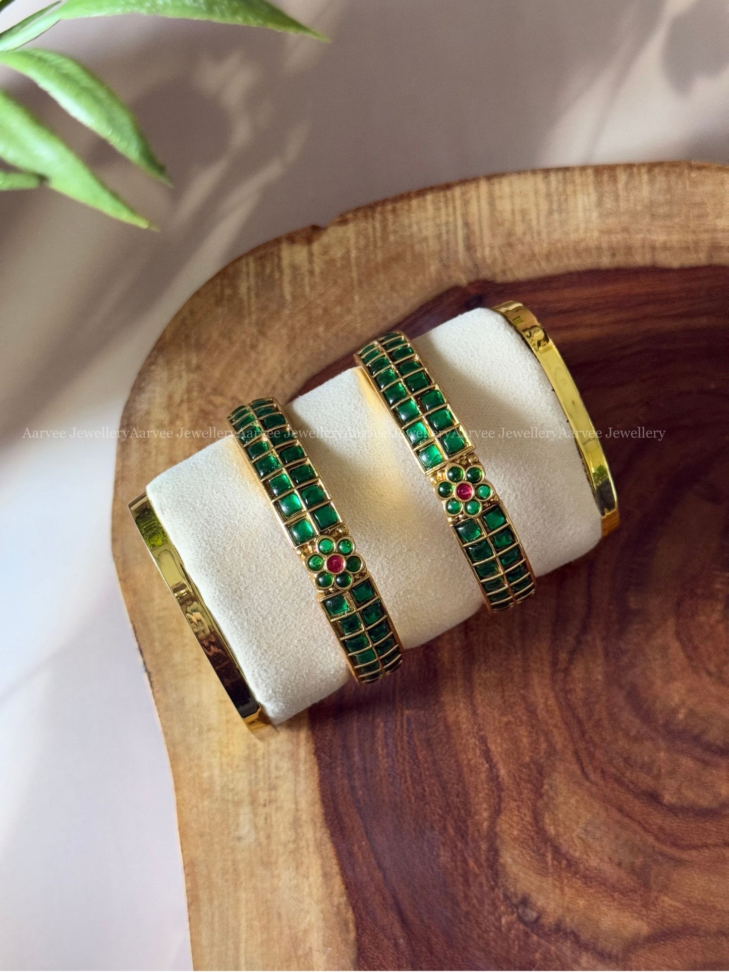 GREEN KEMP STONE FLORAL & SQUARE DESIGN KADA BANGLES