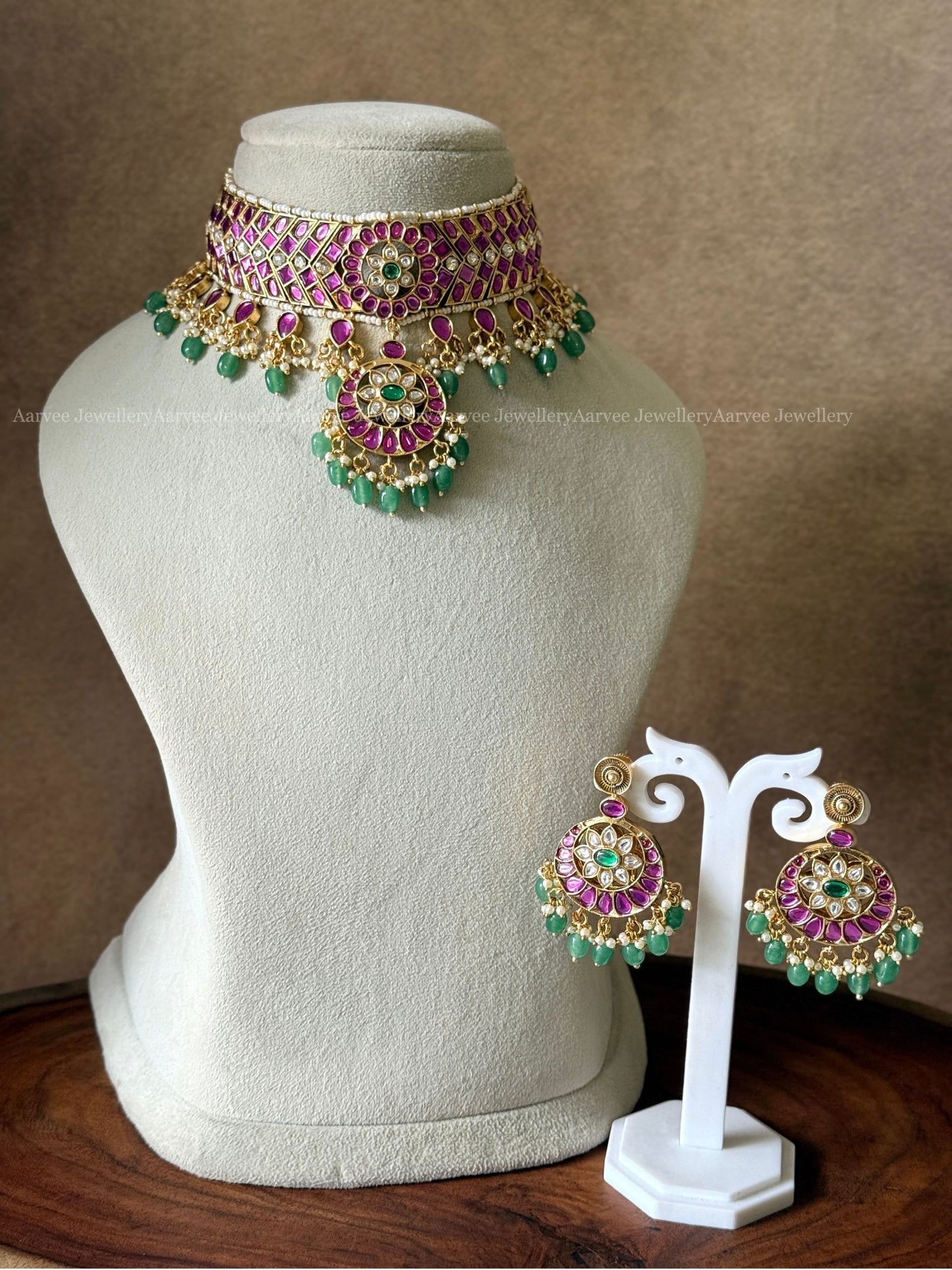 REVERSIBLE 2 IN 1 KUNDAN PINK / WHITE STONES CHOKER SET WITH PASTEL BEADS