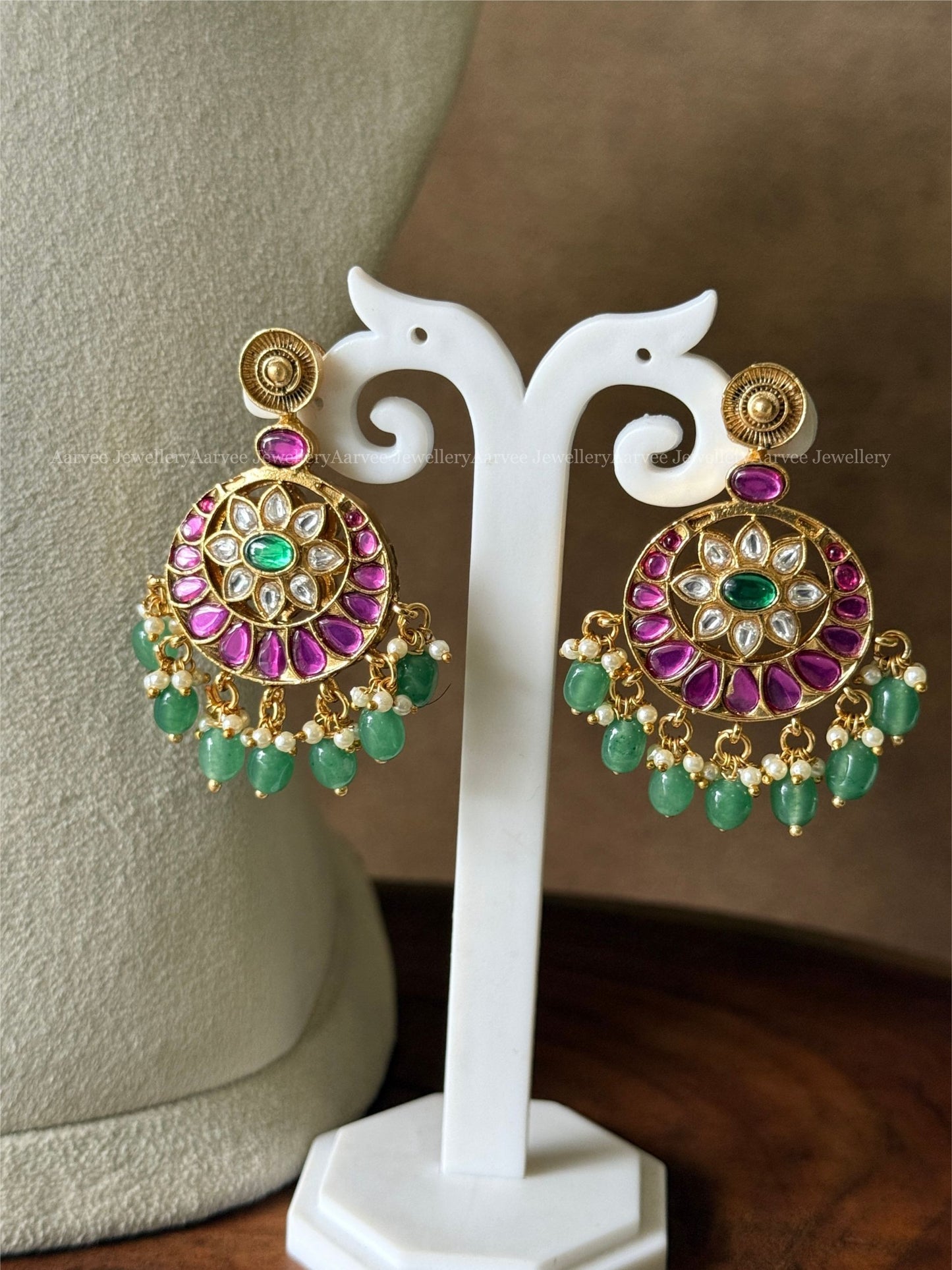 REVERSIBLE 2 IN 1 KUNDAN PINK / WHITE STONES CHOKER SET WITH PASTEL BEADS