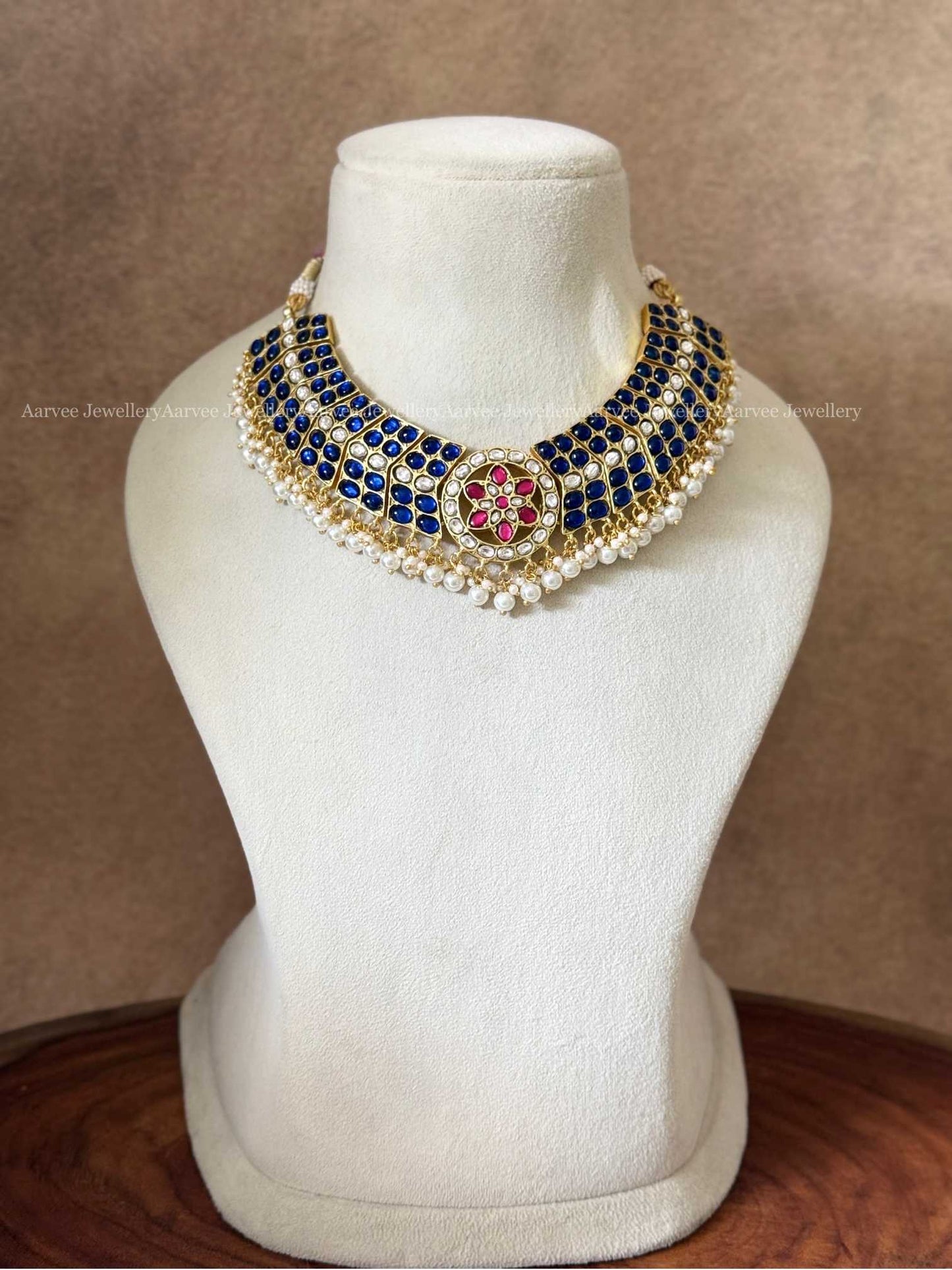 JADAU KUNDAN BLUE / PINK STONES BUTTA NECKLACE WITH PEARLS
