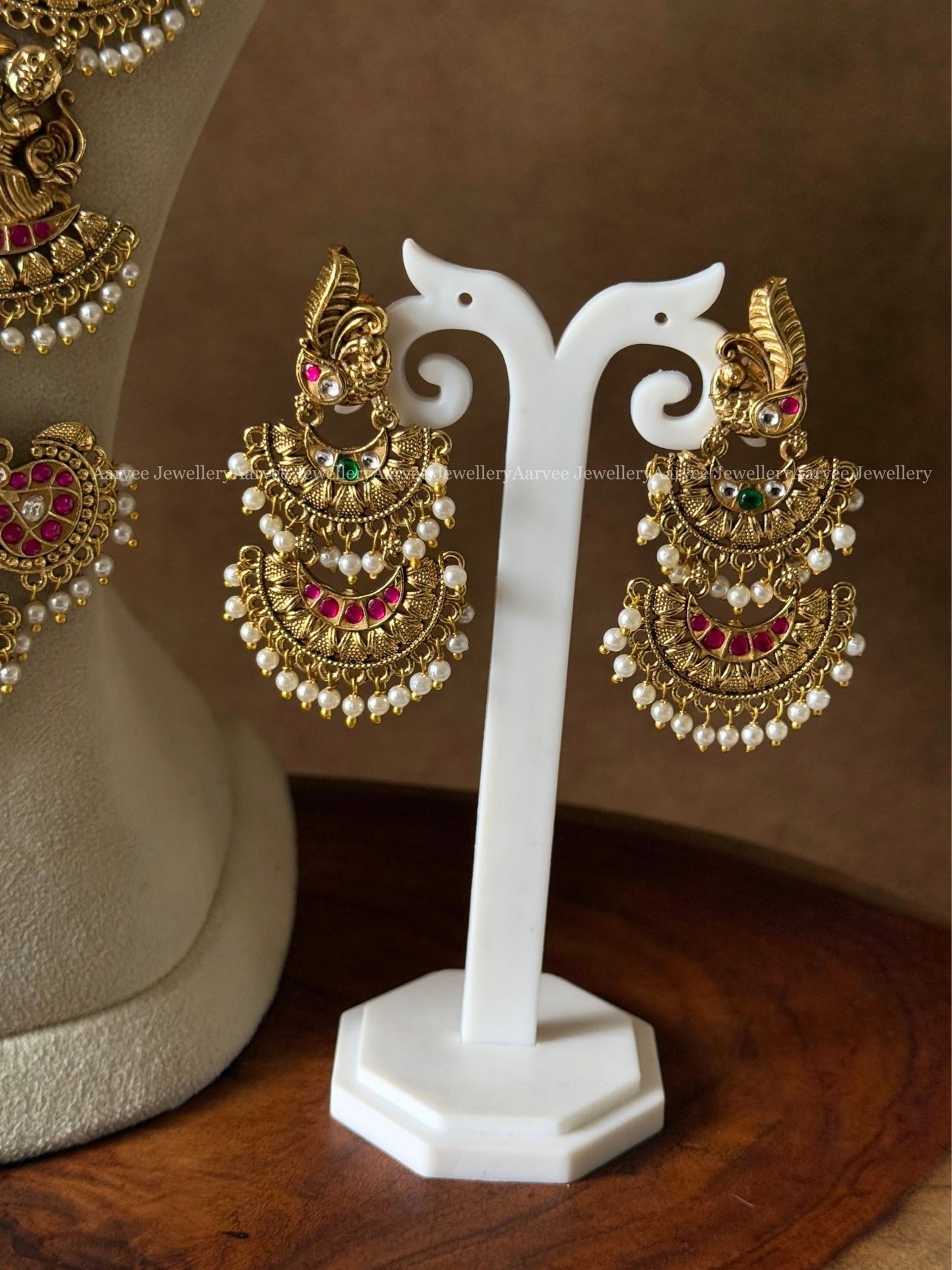 PREMIUM PEARL BEADED KUNDAN STONE LAKSHMI , ELEPHANT MOTIF HARAM SET