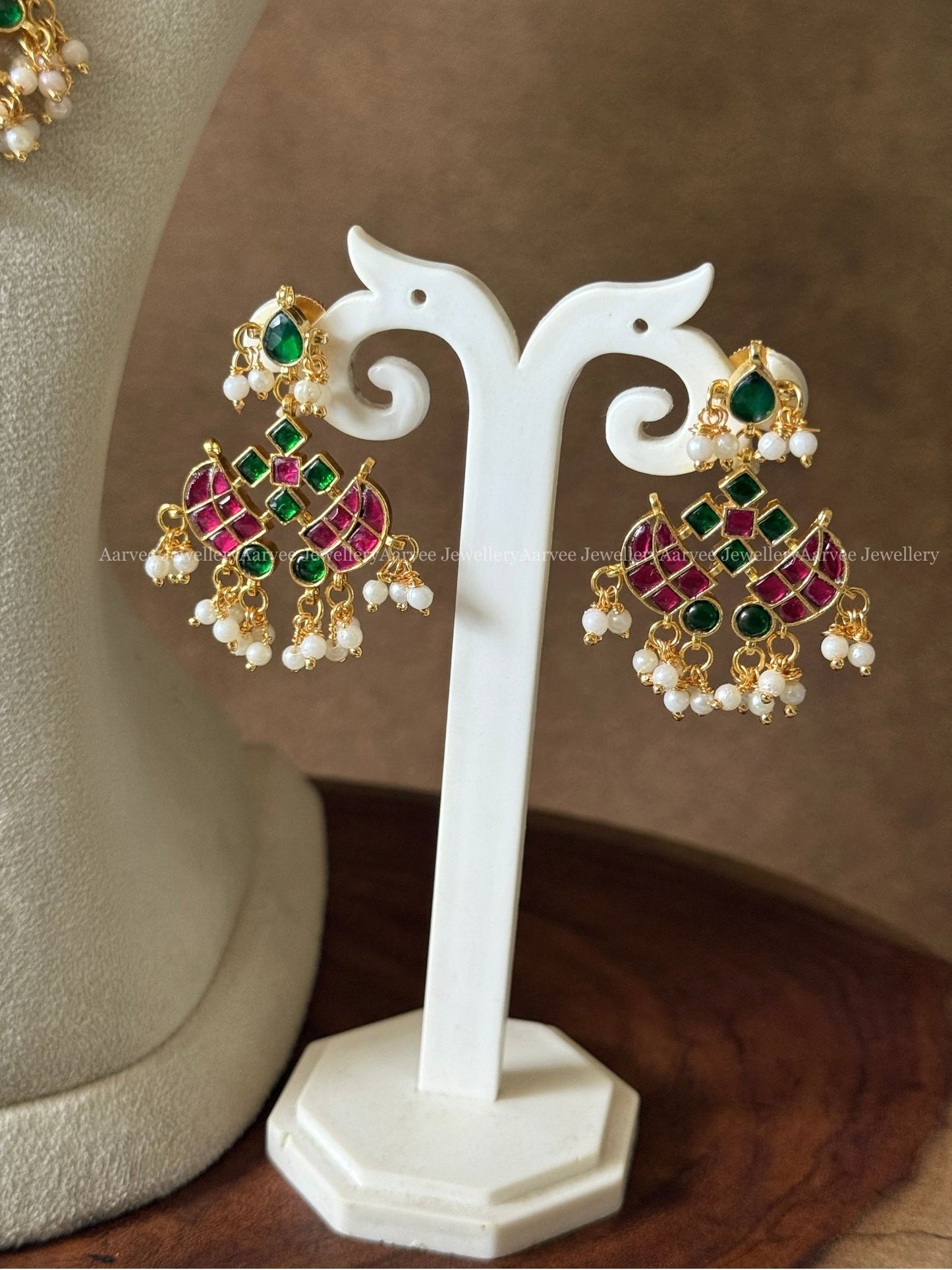 MINI BRIDAL SET - THREE LAYERED RUBY / GREEN STONES JEWELLERY SET