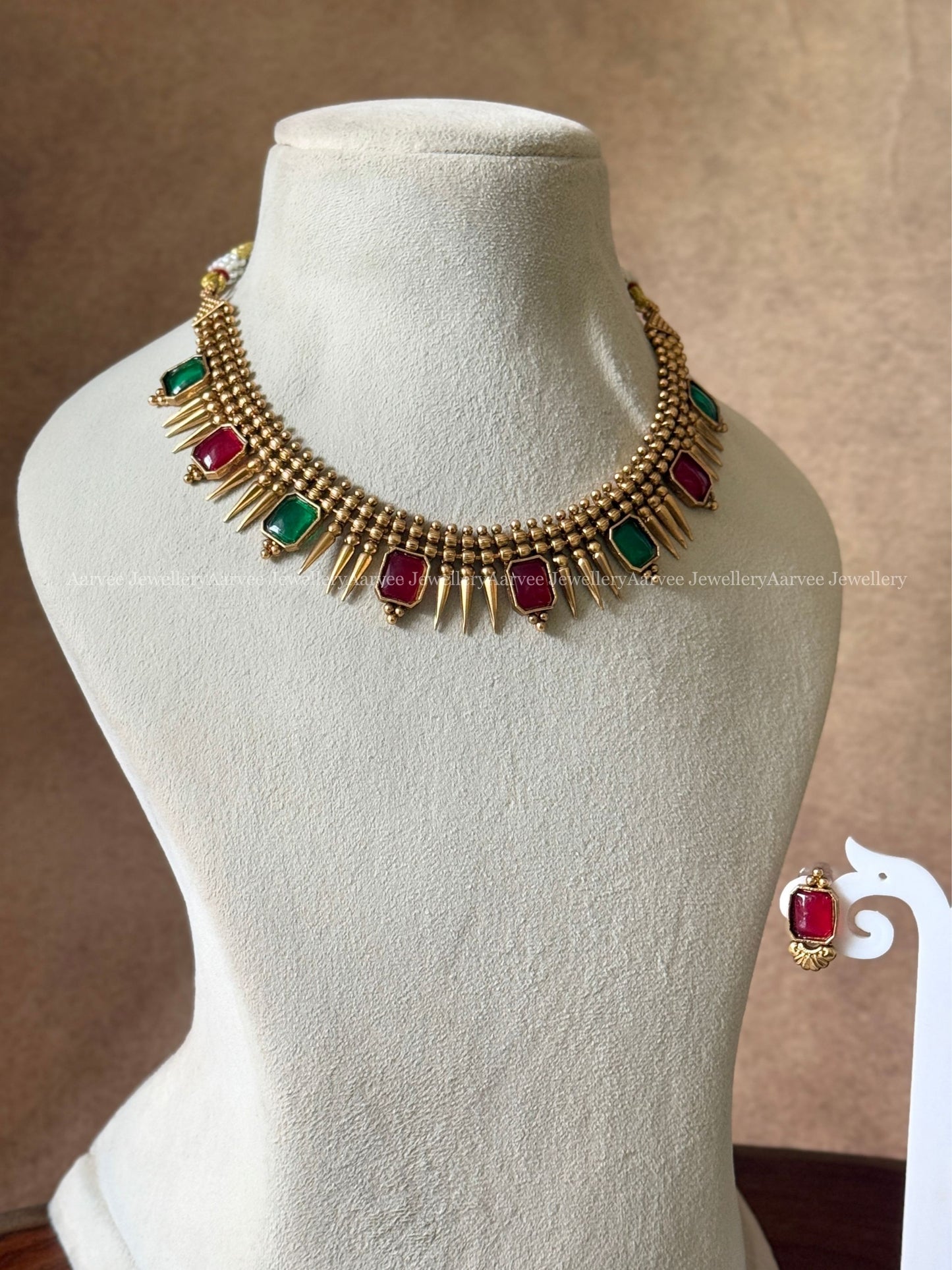 ANTIQUE GOLD KERALA STYLE MULLA MOTTU NECKLACE SET WITH GREEN/ RED STONES