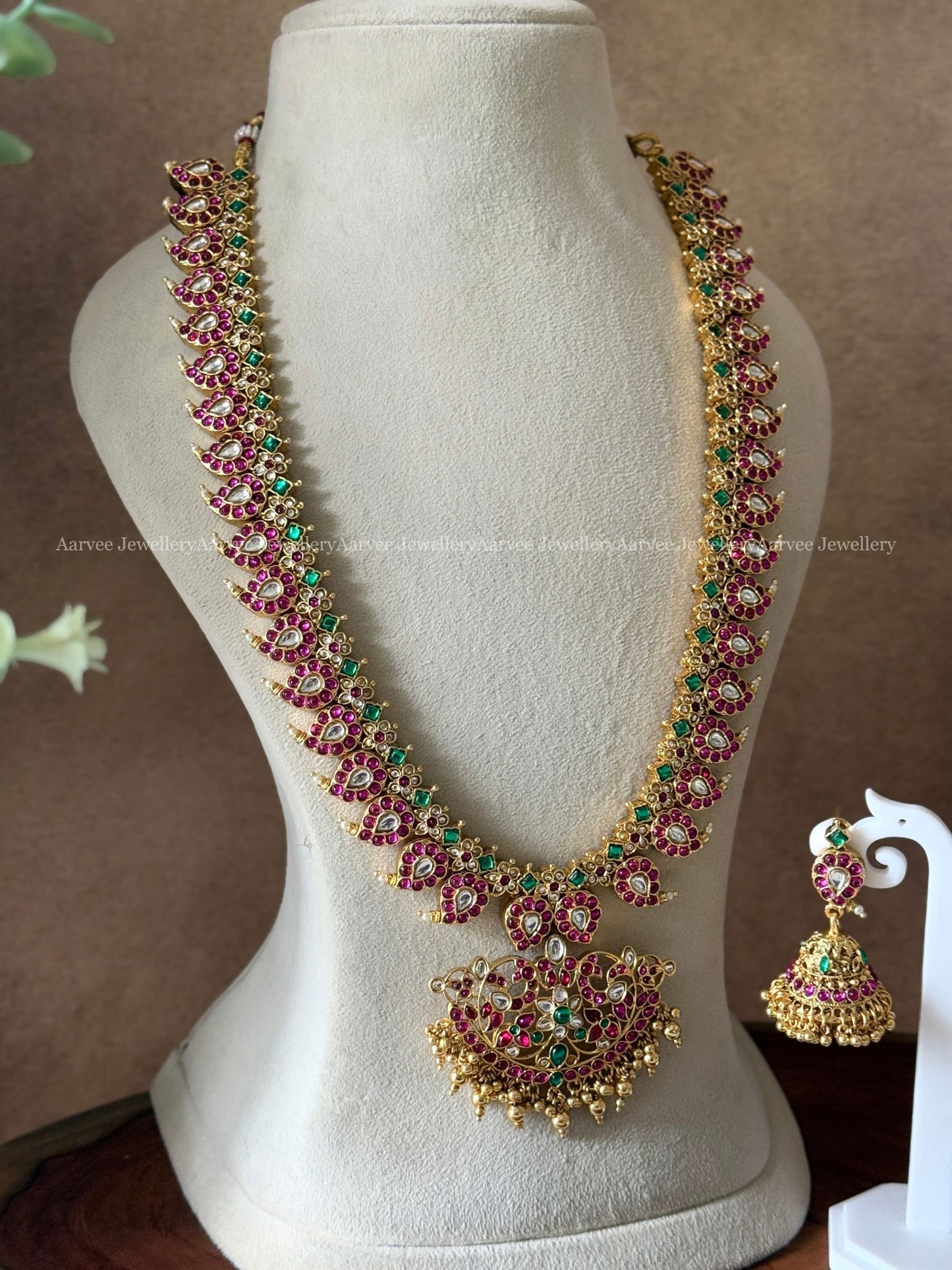 PREMIUM PINK KUNDAN STONES MANGO MOTIF BRIDAL JEWELLERY SET WITH GOLD BEADS
