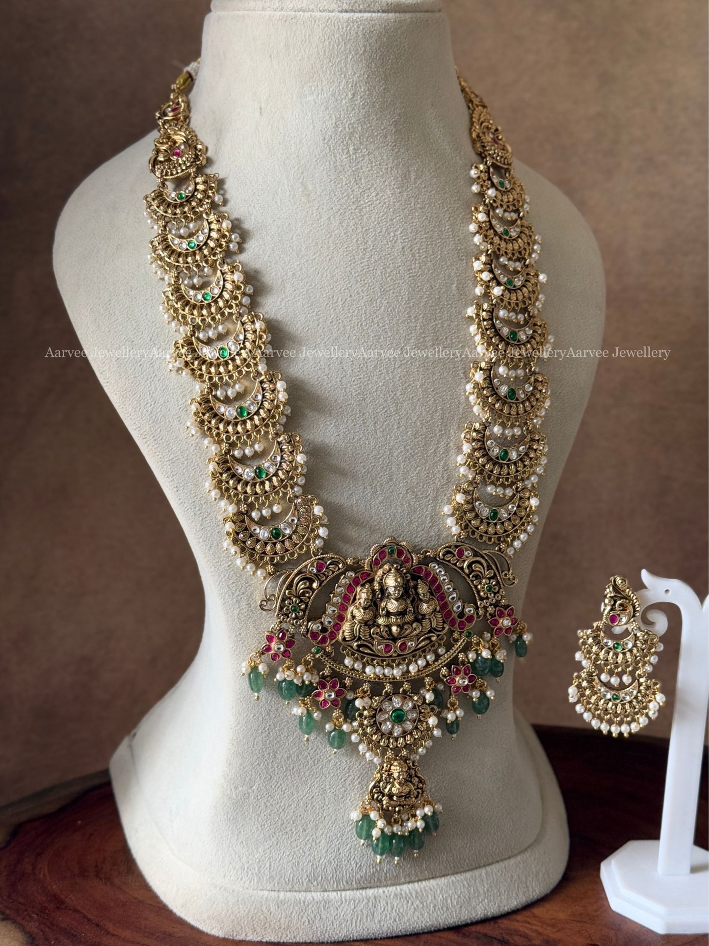 PREMIUM GOLD TONE KUNDAN CHAND & LAKSHMI MOTIF HARAM SET WITH PASTEL BEADS