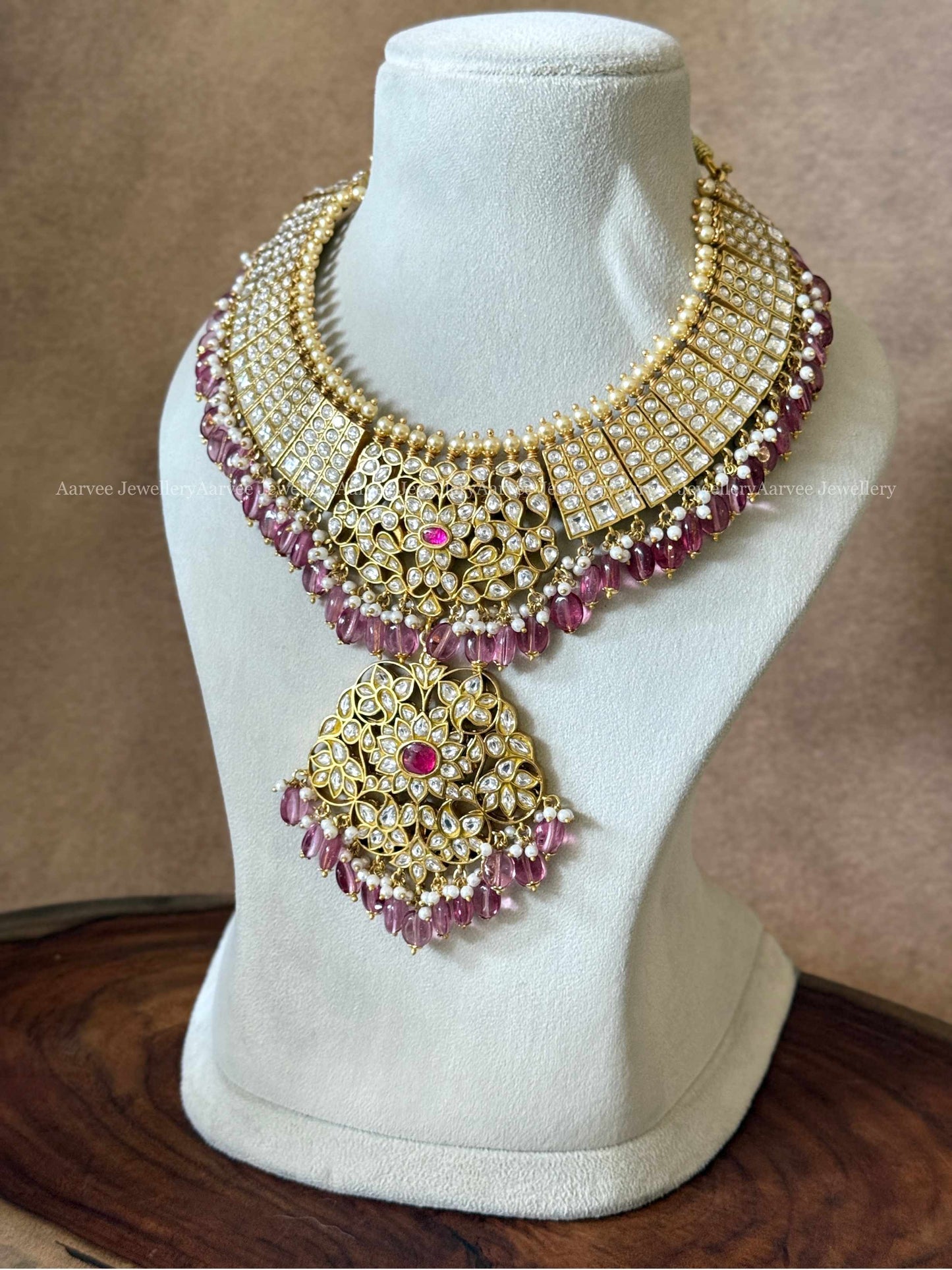 JADAU KUNDAN WHITE STONE STATEMENT NECKLACE WITH WINE BEADS