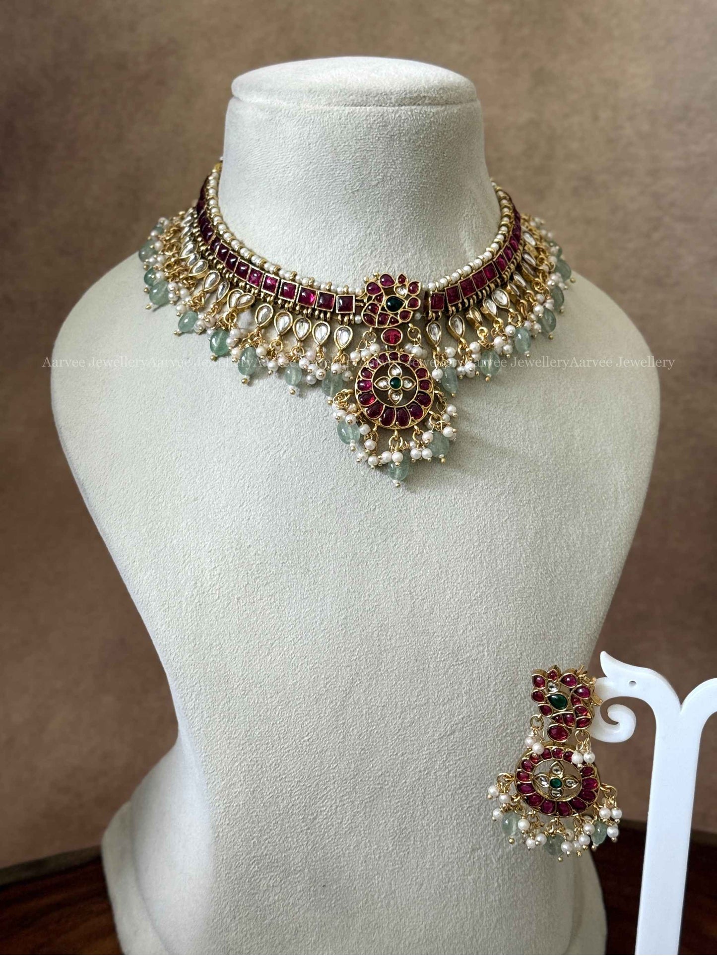 KEMP RUBY / WHITE STONE CHOKER SET WITH PASTEL BEADS