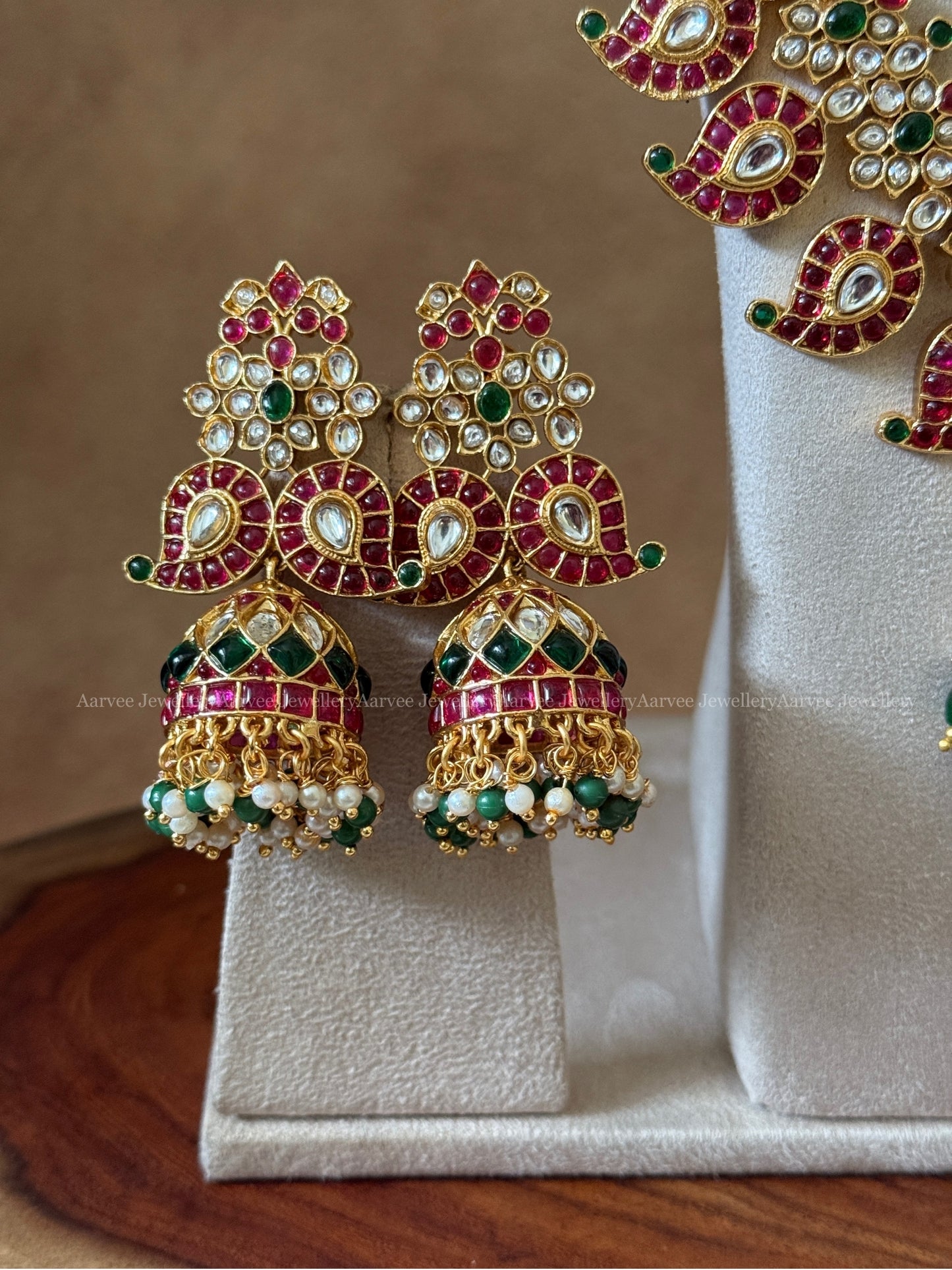 KEMP CLASSIC MANGO MOTIF BRIDAL JEWELLERY SET WITH RUBY/WHITE/GREEN STONES AND GREEN BEADS
