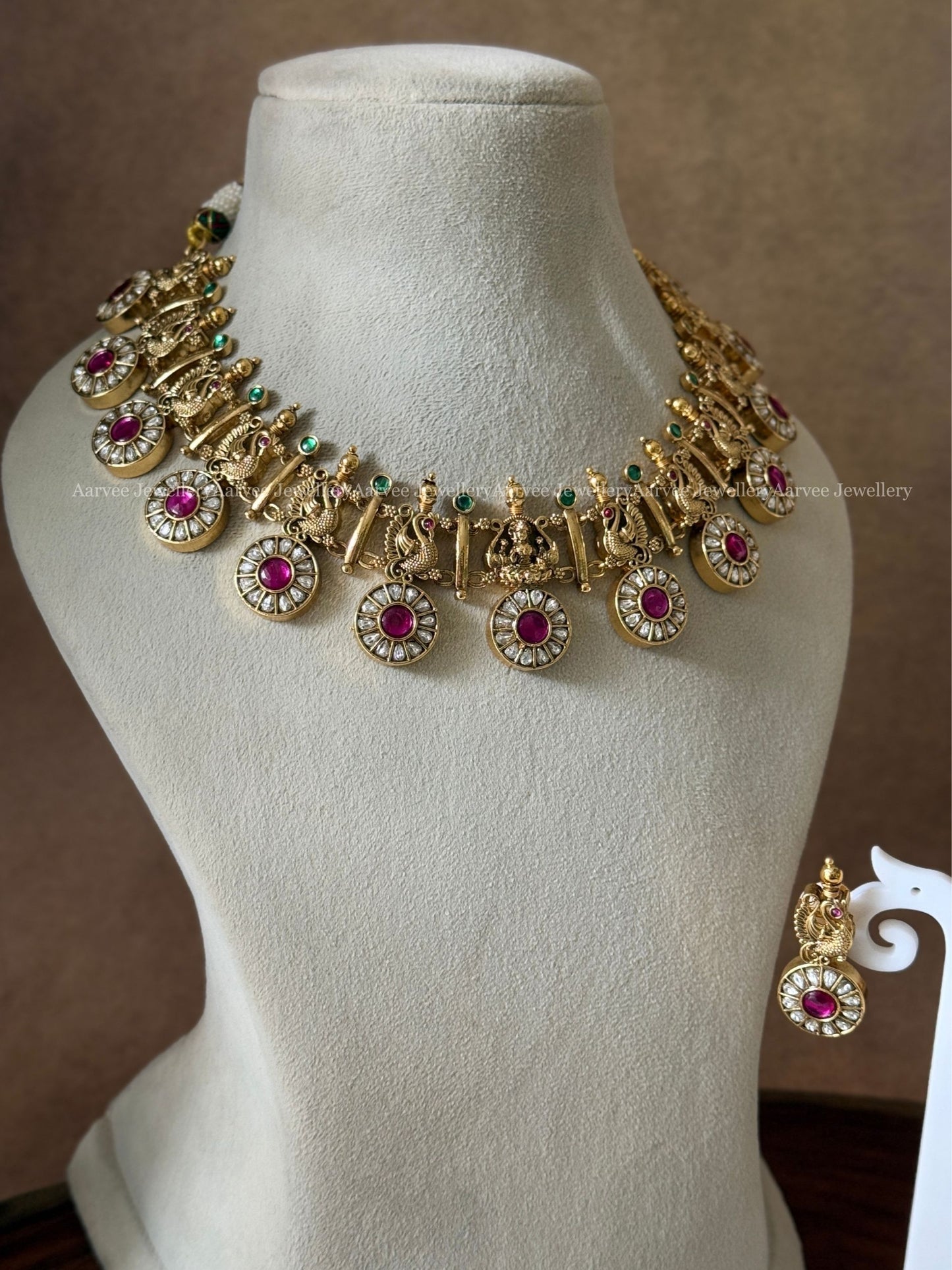 ANTIQUE GOLD WHITE / PINK KUNDAN LAKSHMI & PEACOCK MOTIF BOTTU MALA NECKLACE SET