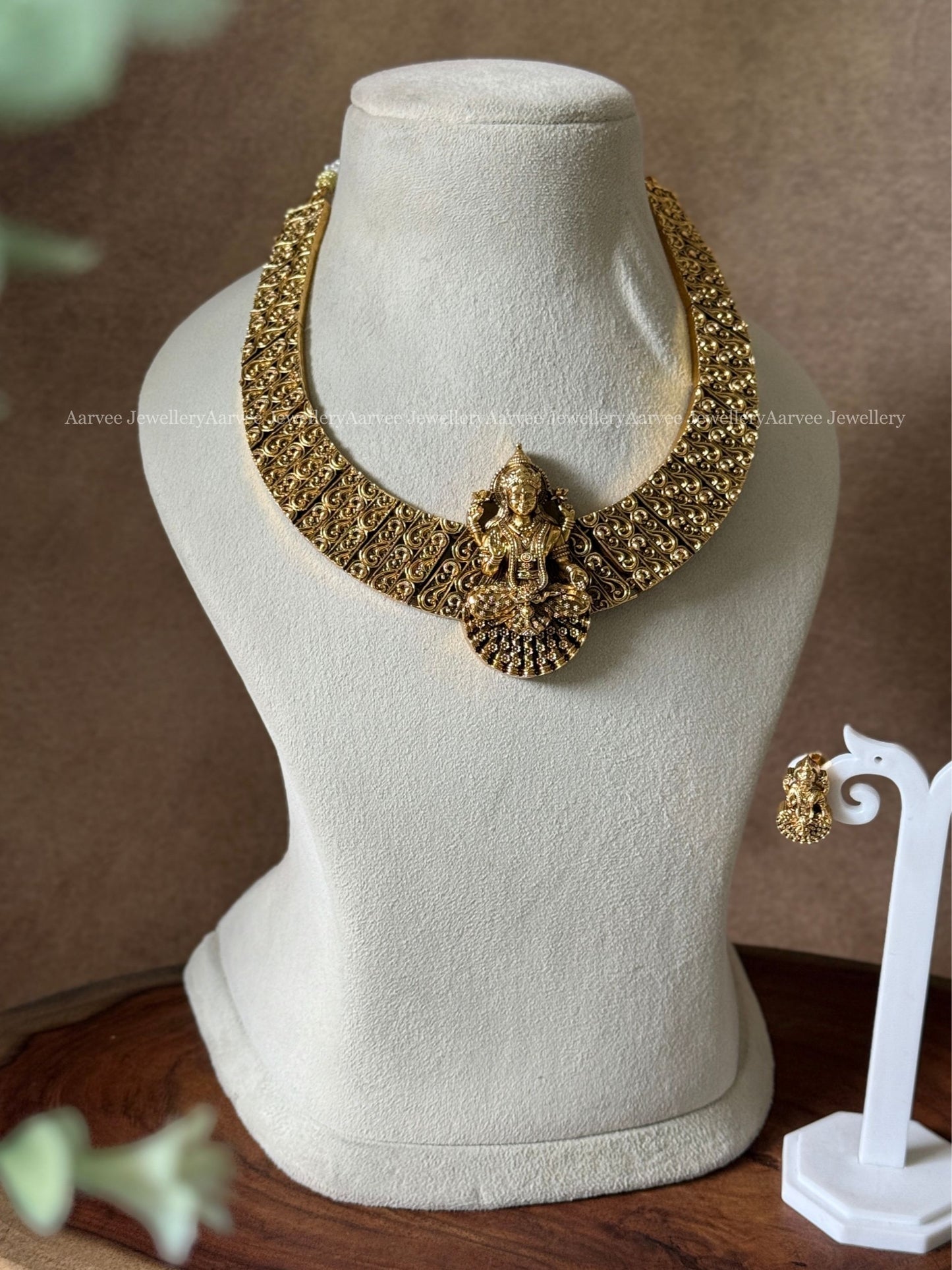 FULL GOLD TONE HASLI NECKLACE SET WITH KAMAKSHI PENDANT
