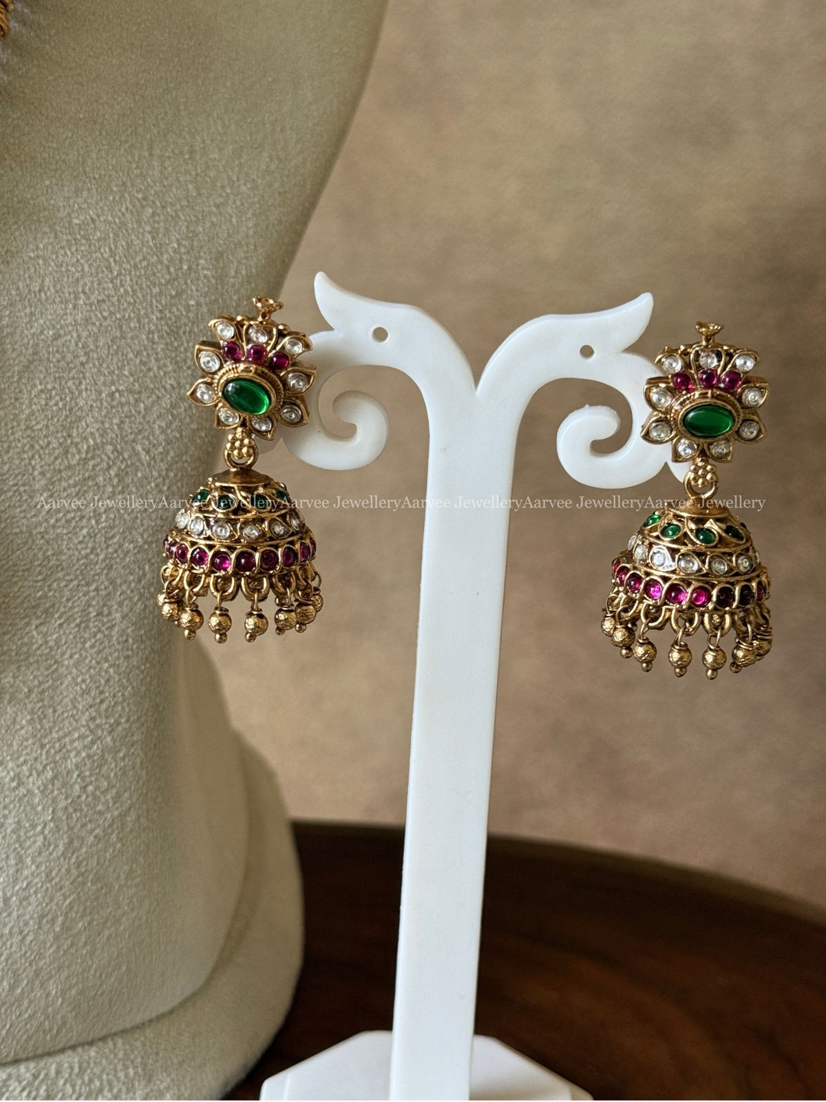 GOLD BEADED CHAIN SET WITH RUBY / GREEN / WHITE STONES FLORAL PENDANT