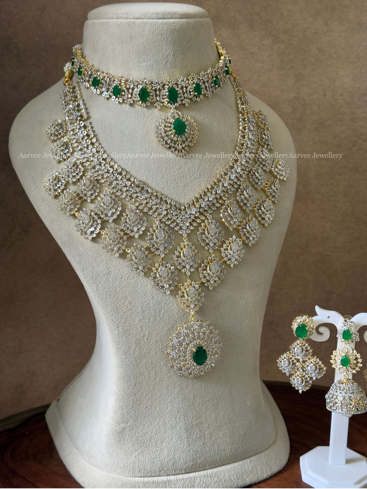 WHITE / GREEN AD STONES SEMI BRIDAL JEWELLERY SET