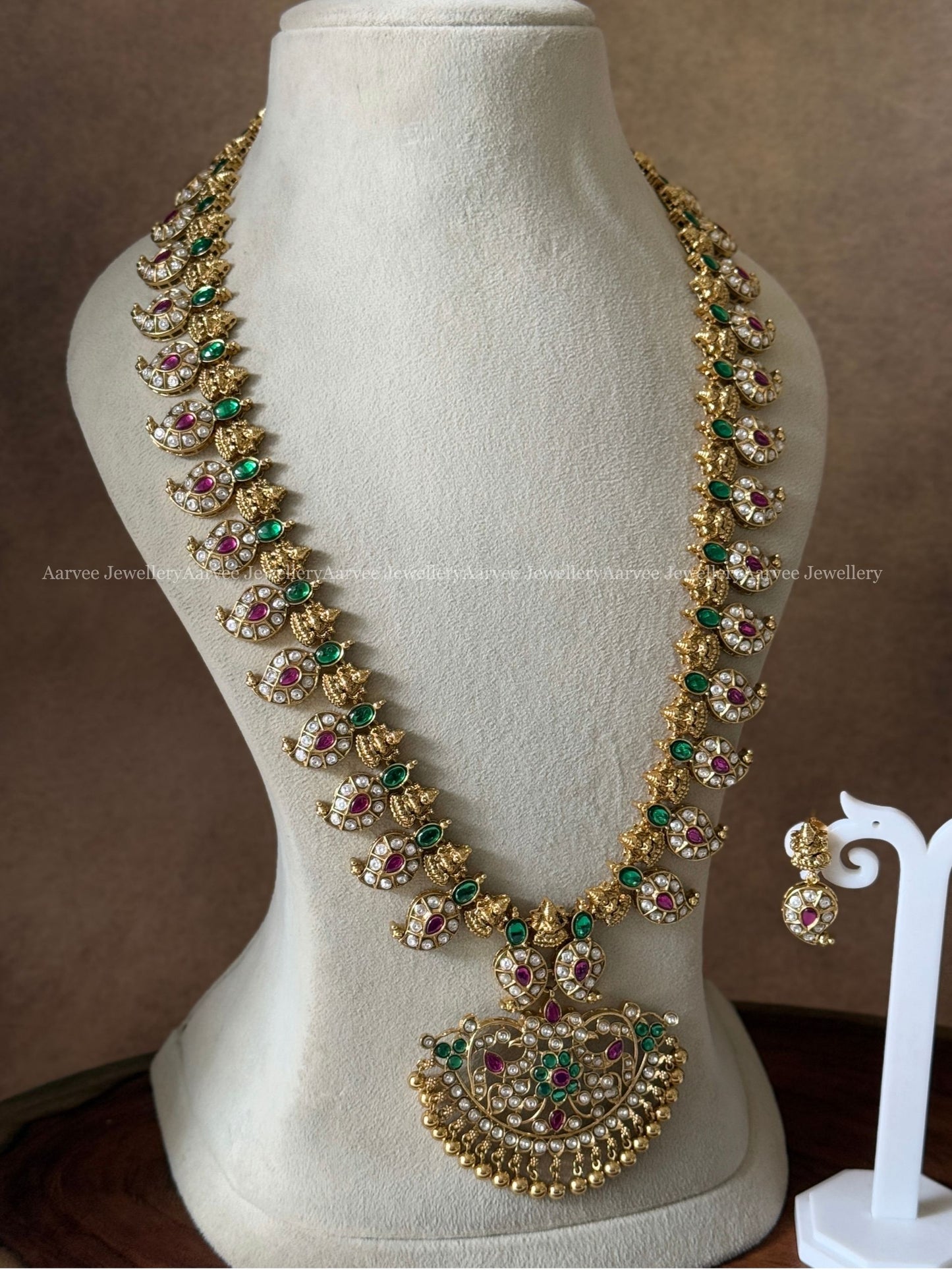 ANTIQUE GOLD WHITE / PINK KUNDAN LAKSHMI & MANGO MOTIF HARAM SET