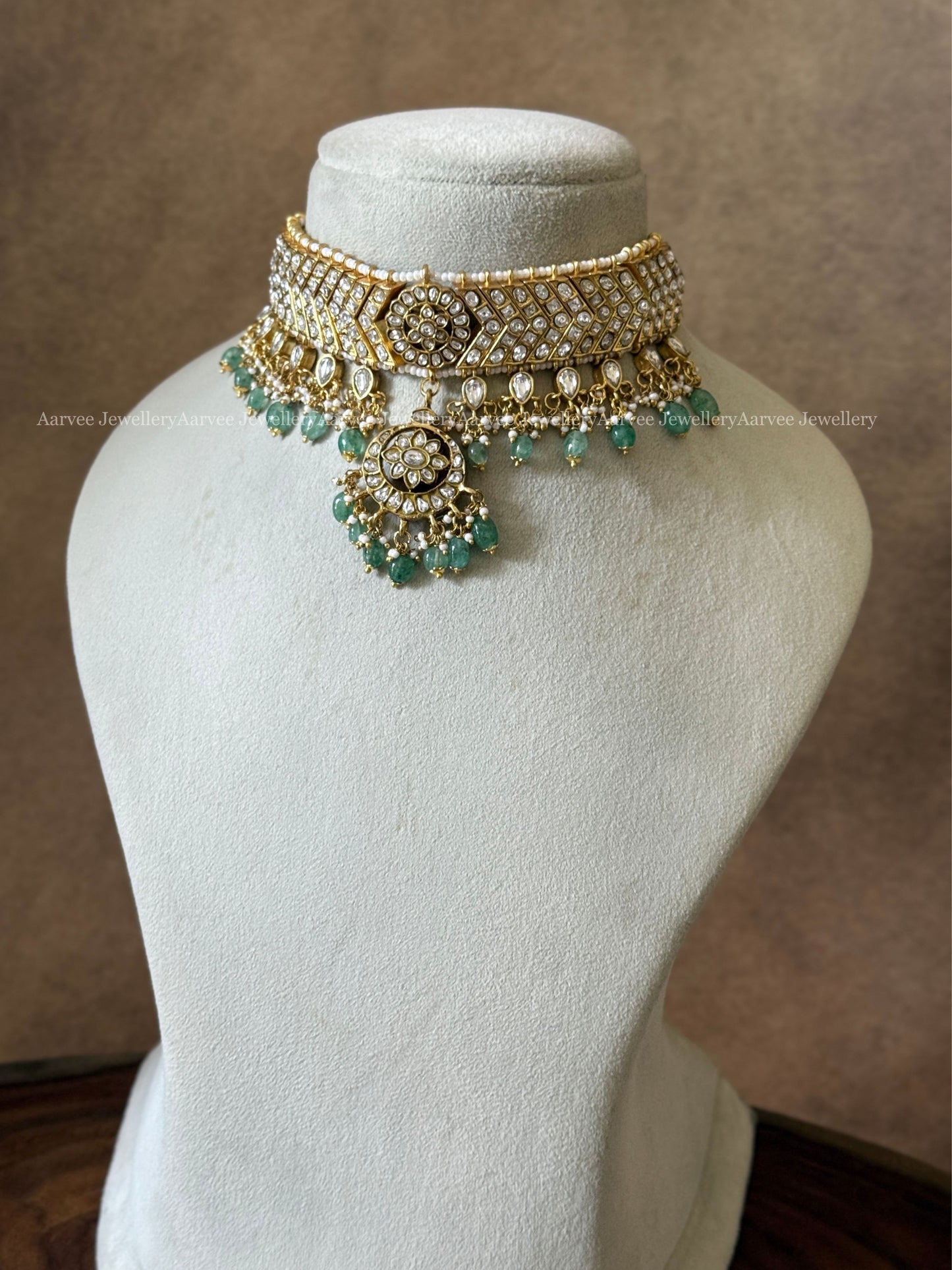 ADITI JADAU KUNDAN CHOKER | REVERSIBLE 2 IN 1 WITH WHITE AND RUBY STONES AND PASTEL BEADS