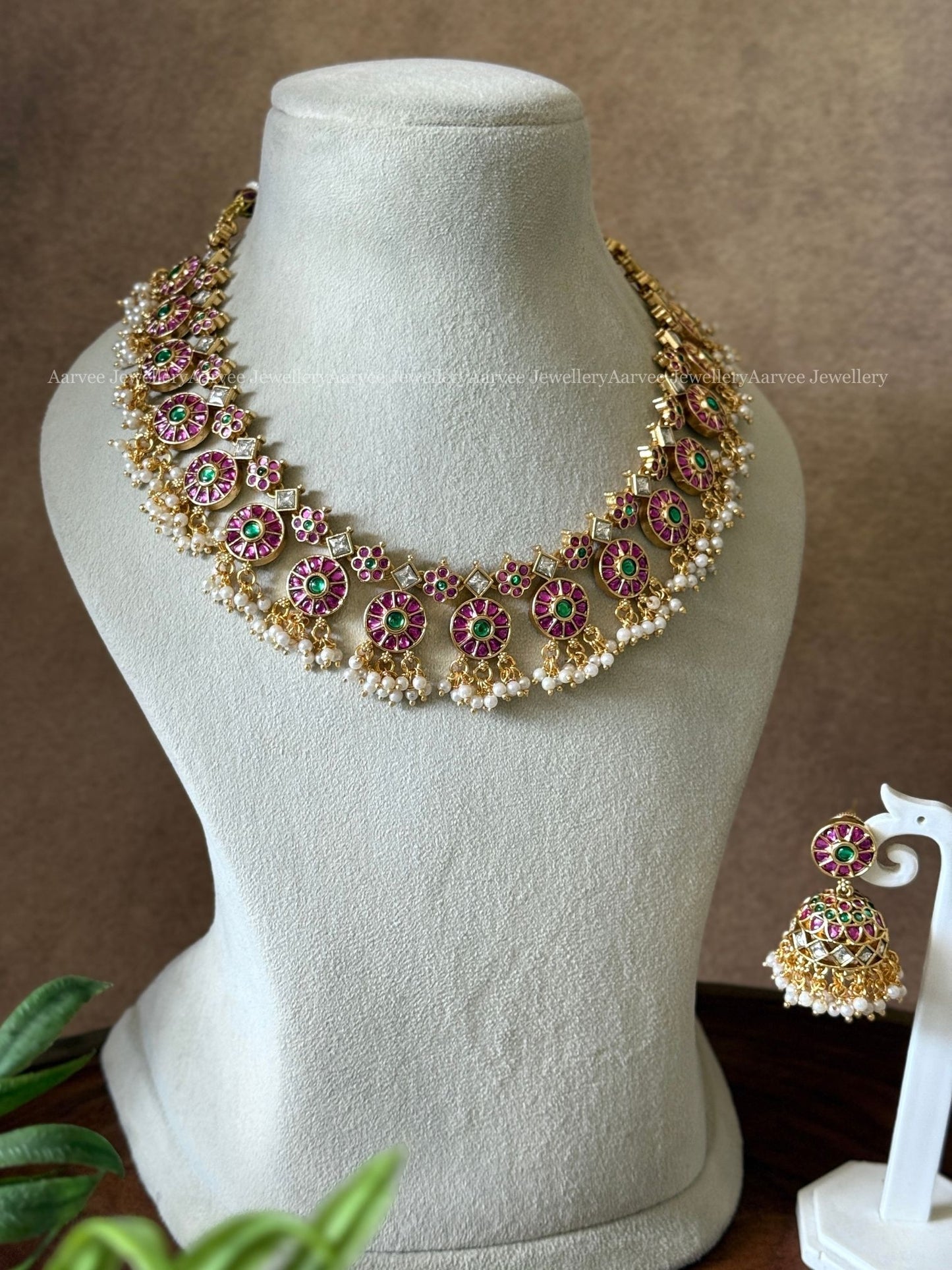 PREMIUM KEMP PINK/GREEN STONES BOTTU MALA NECKLACE SET WITH PEARLS