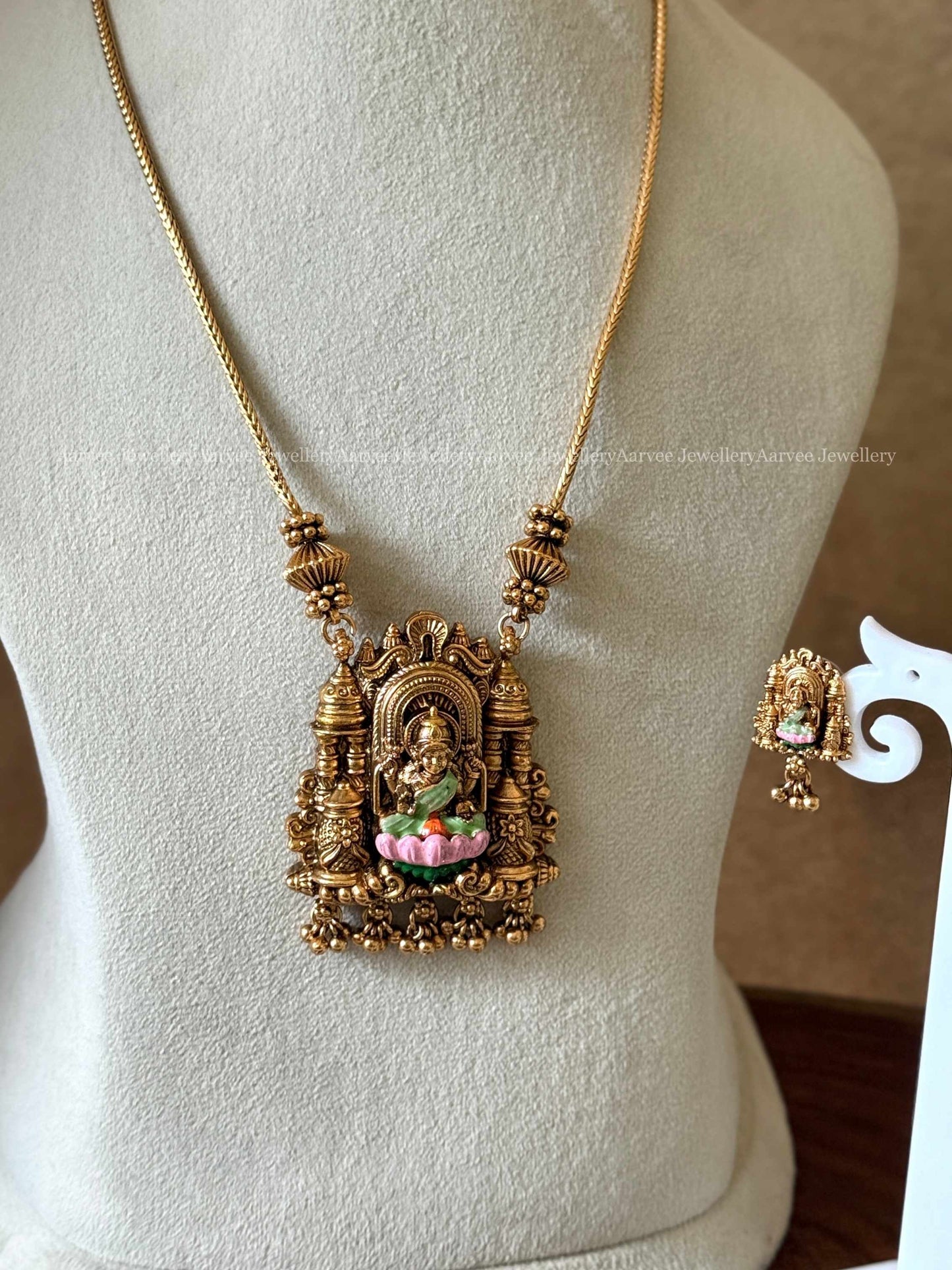 PLAIN MID LENGTH GOLD CHAIN WITH SARASWATI PENDANT SET