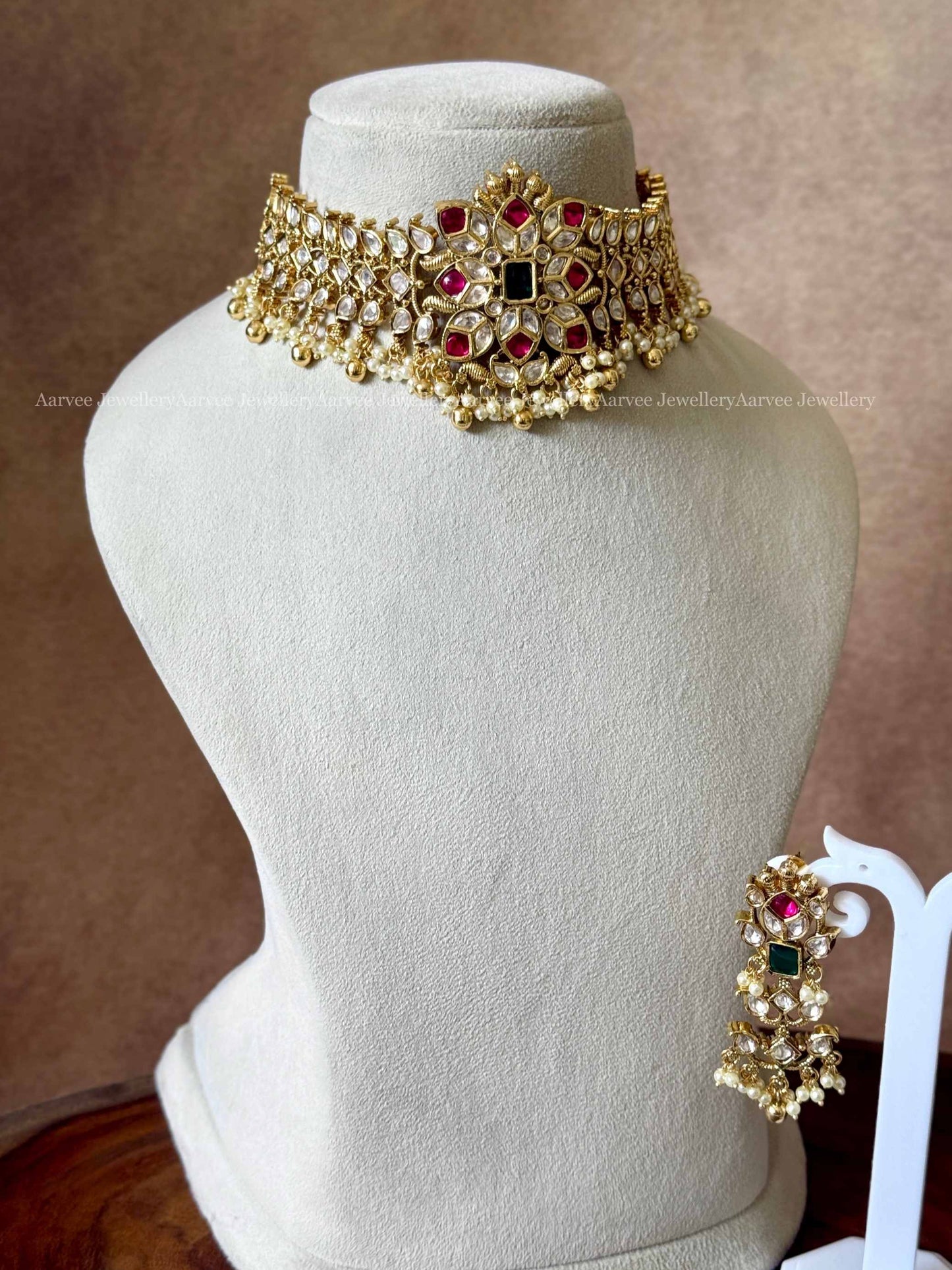 PREMIUM WHITE / PINK KUNDAN STONES HIGHNECK CHOKER SET WITH GOLD BEADS