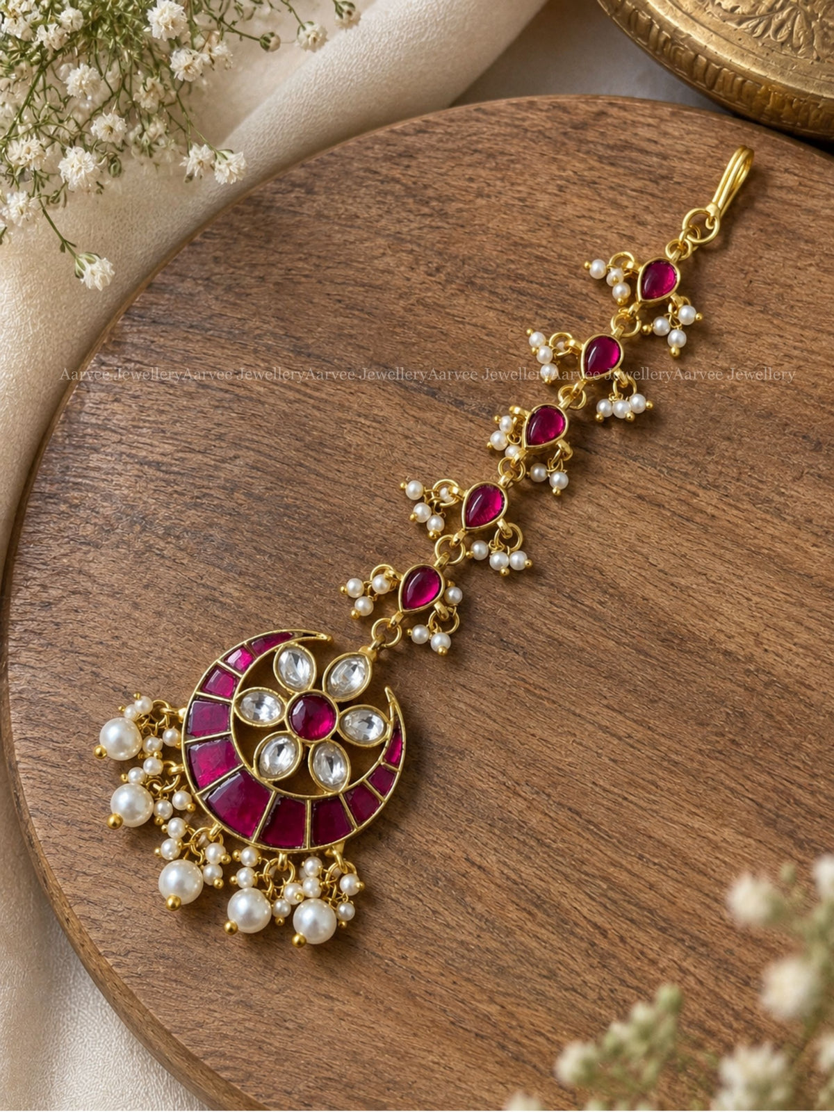 JADAU KUNDAN RUBY / WHITE STONE CHAND TIKKA WITH PEARLS