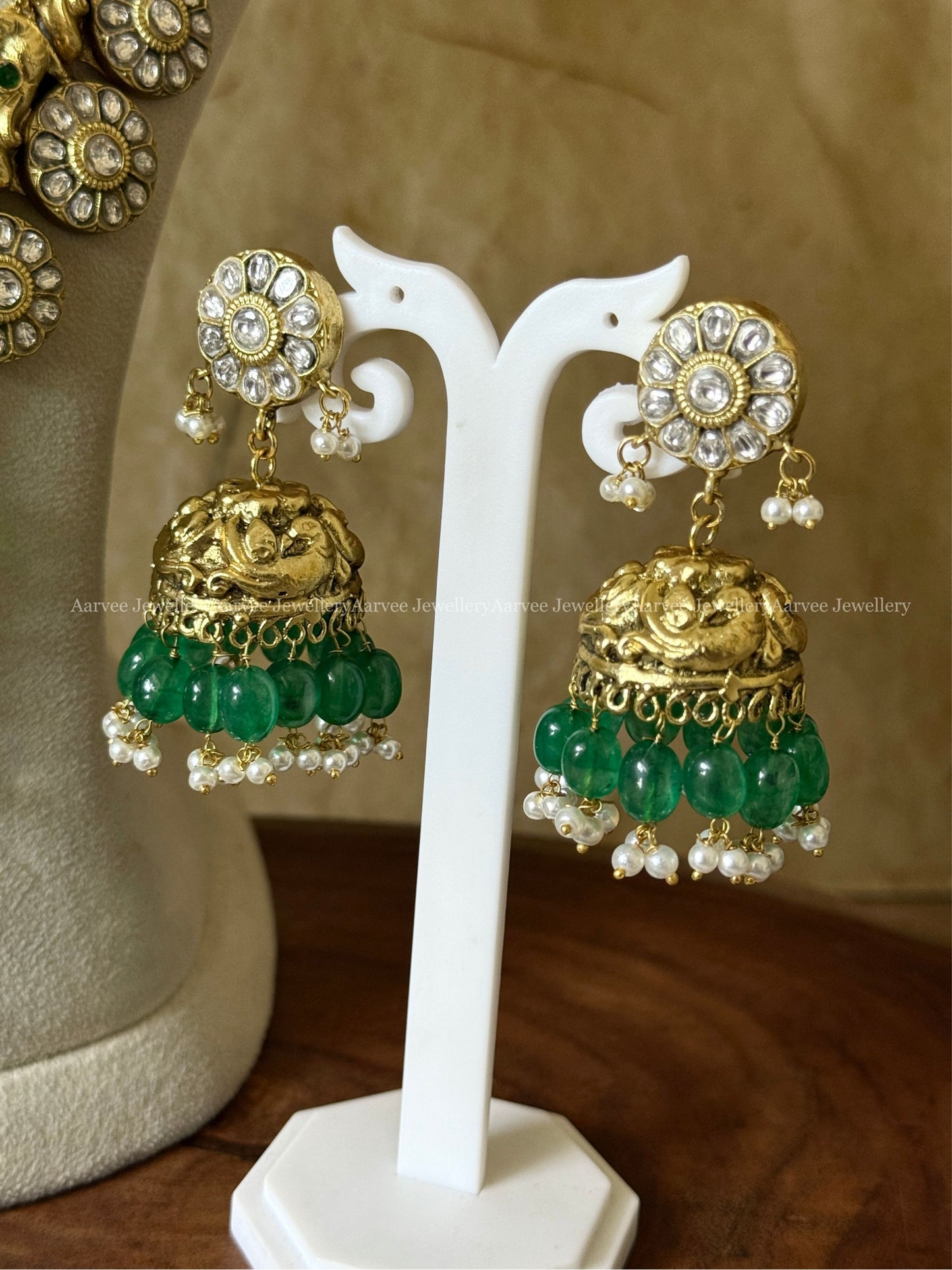 JADAU KUNDAN WHITE STONE BOTTU MALA WITH PINK LOTUS PENDANT & BOTTLE GREEN BEADS