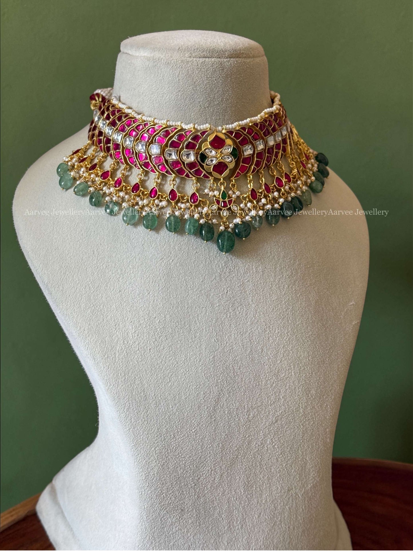 JADAU KUNDAN RUBY STONE FLORAL & CHAND DESIGN CHOKER WITH PASTEL BEADS