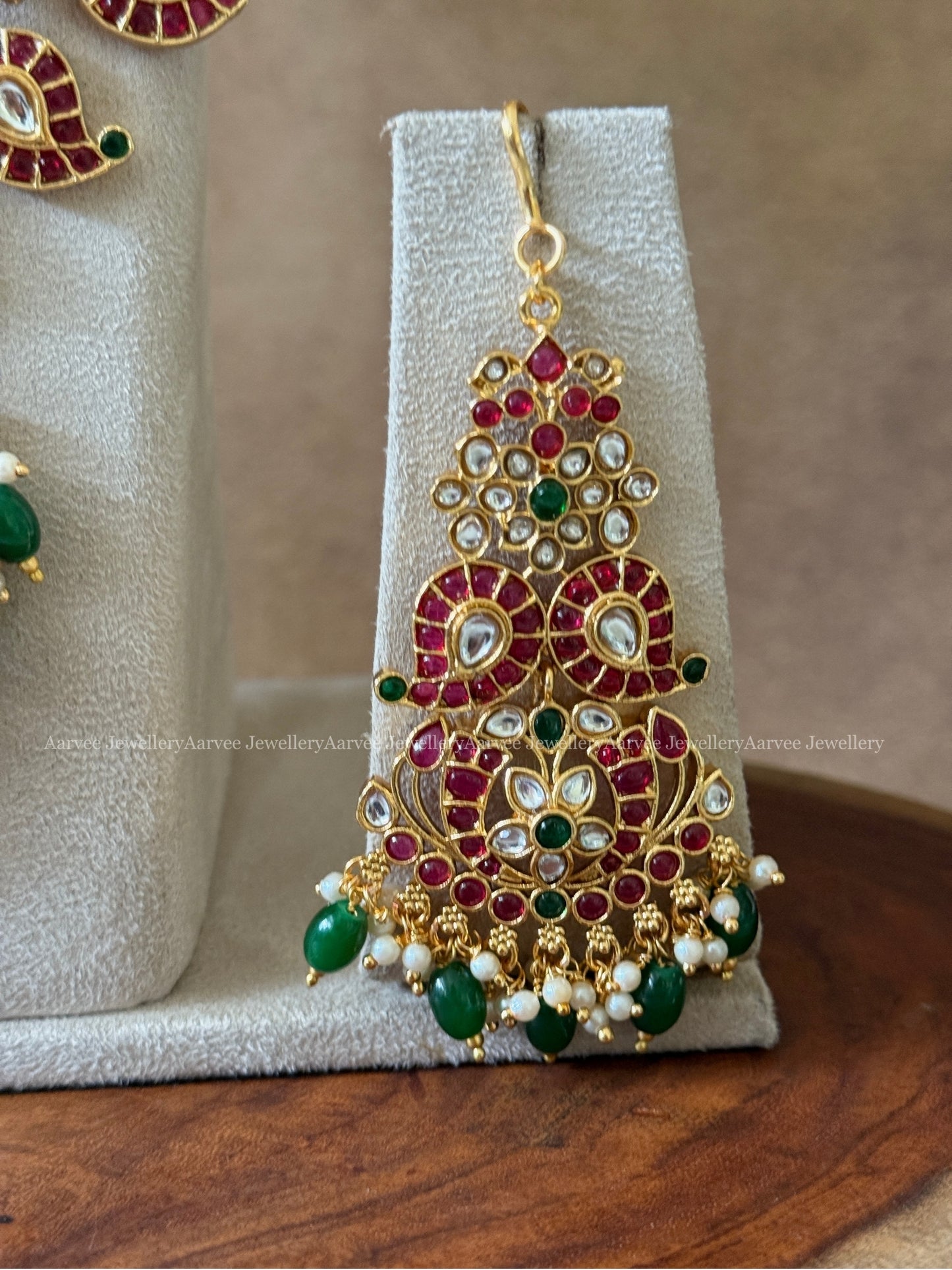 KEMP CLASSIC MANGO MOTIF BRIDAL JEWELLERY SET WITH RUBY/WHITE/GREEN STONES AND GREEN BEADS