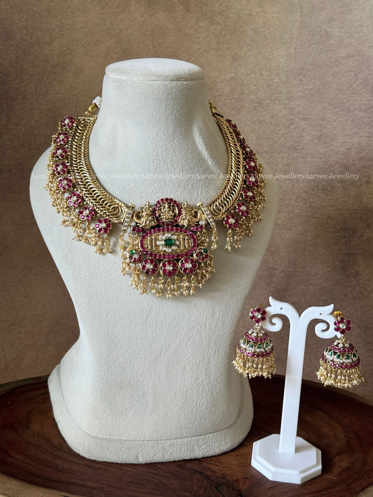 JADAU KUNDAN REVERSIBLE JALEBI NECKLACE SET WITH LAKSHMI FLORAL PENDANT