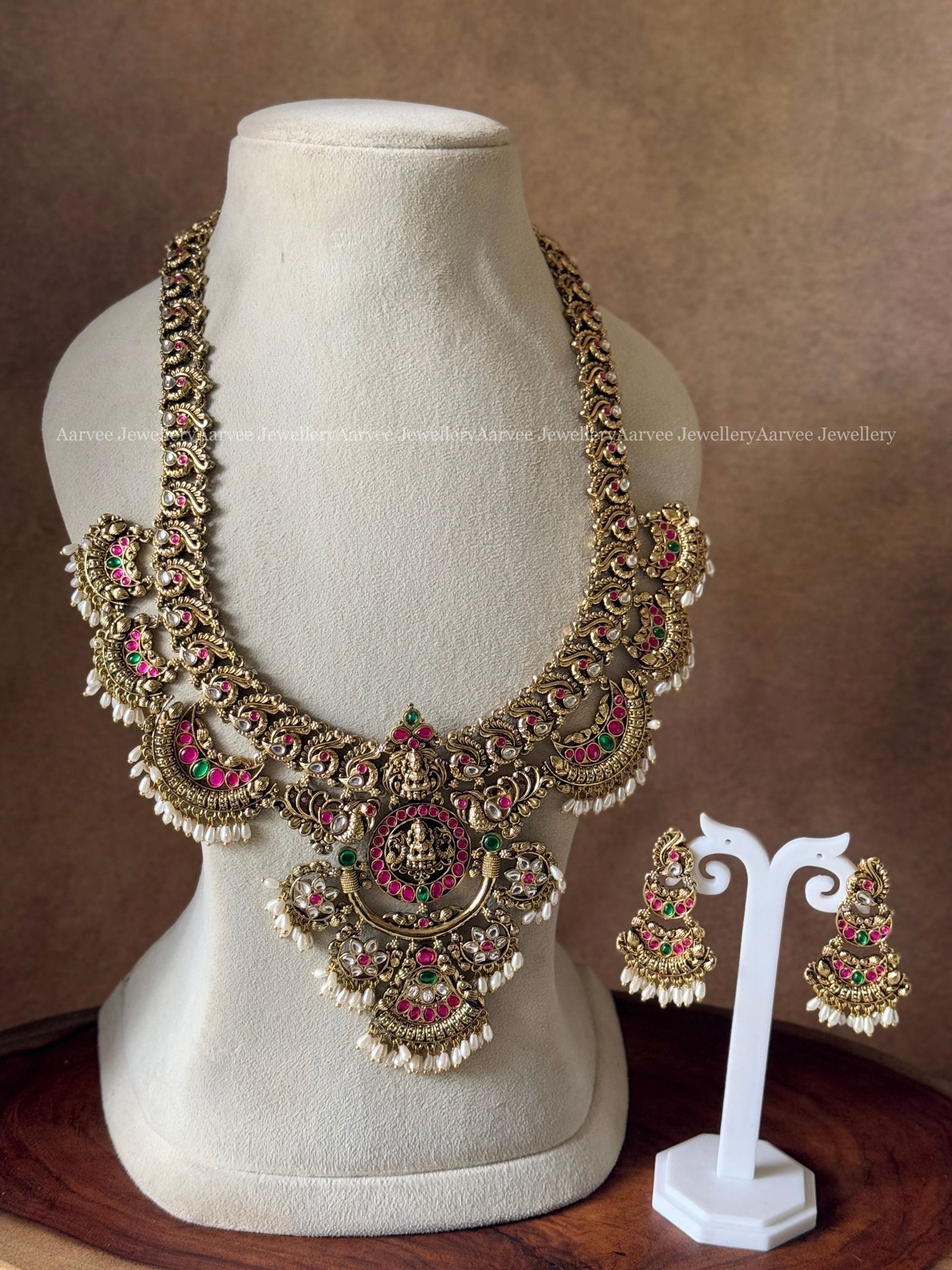 PREMIUM FULL GOLD TONE KUNDAN STONES LAKSHMI MOTIF MULTI PENDANT HARAM SET