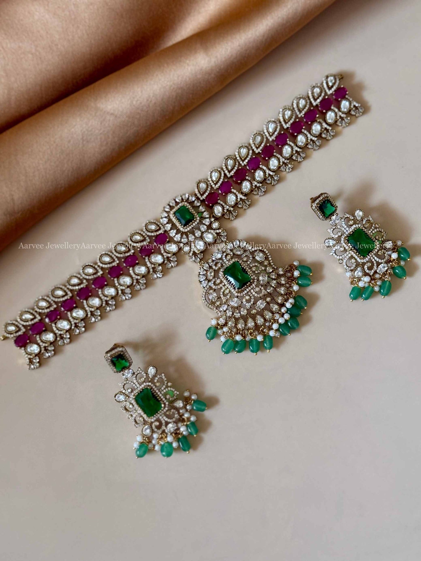 PREMIUM VICTORIAN BRIDAL CHOKER SET WITH PINK/ WHITE STONES AND GREEN BEADS