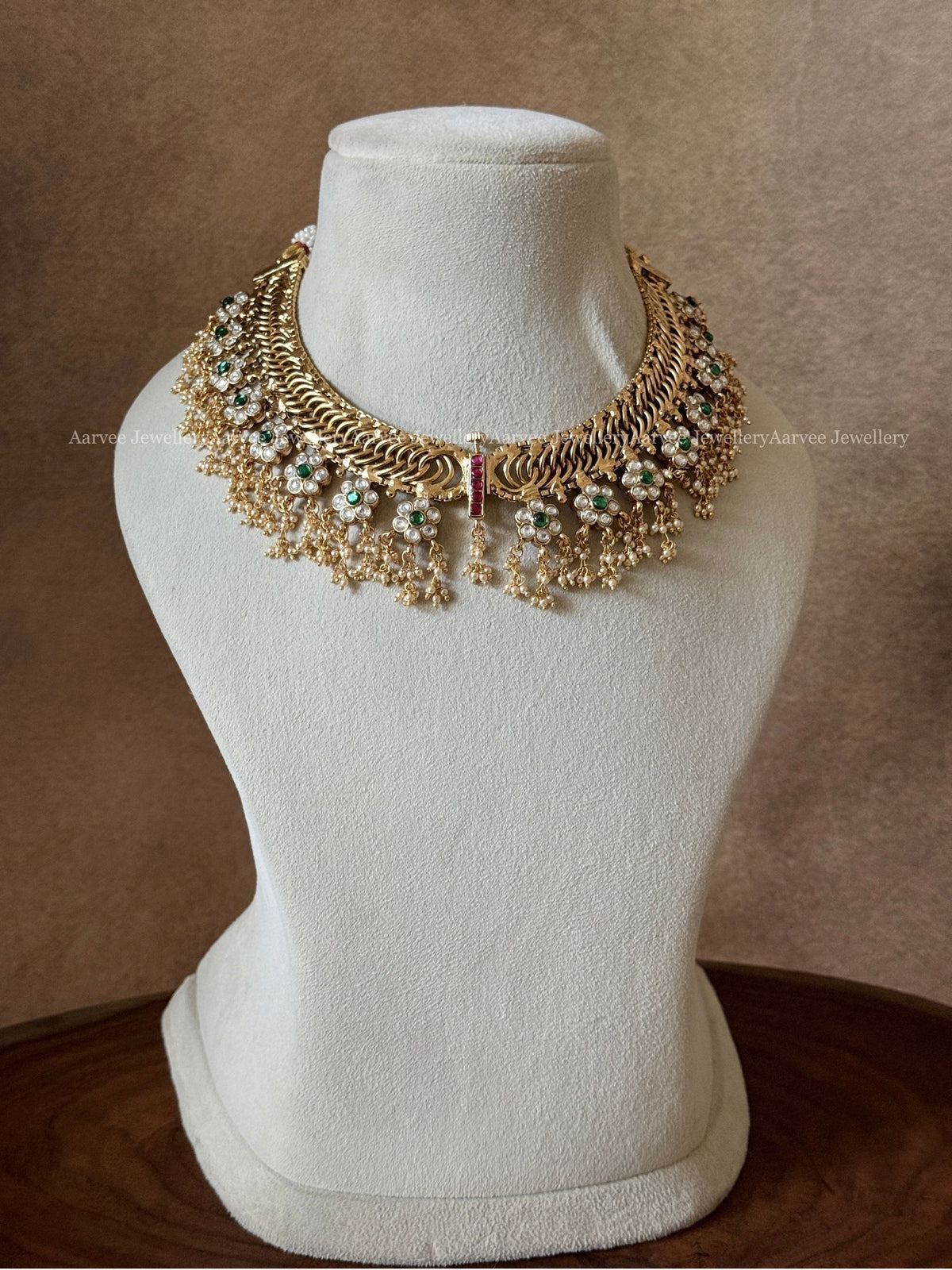 JADAU KUNDAN REVERSIBLE JALEBI NECKLACE SET WITH LAKSHMI FLORAL PENDANT