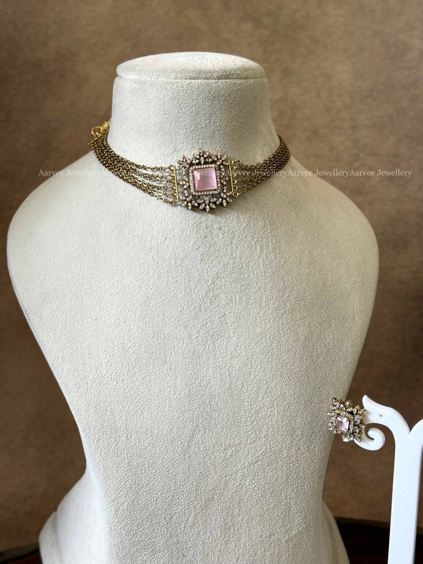PASTEL PINK CZ STONE GOLD CHAIN CHOKER SET