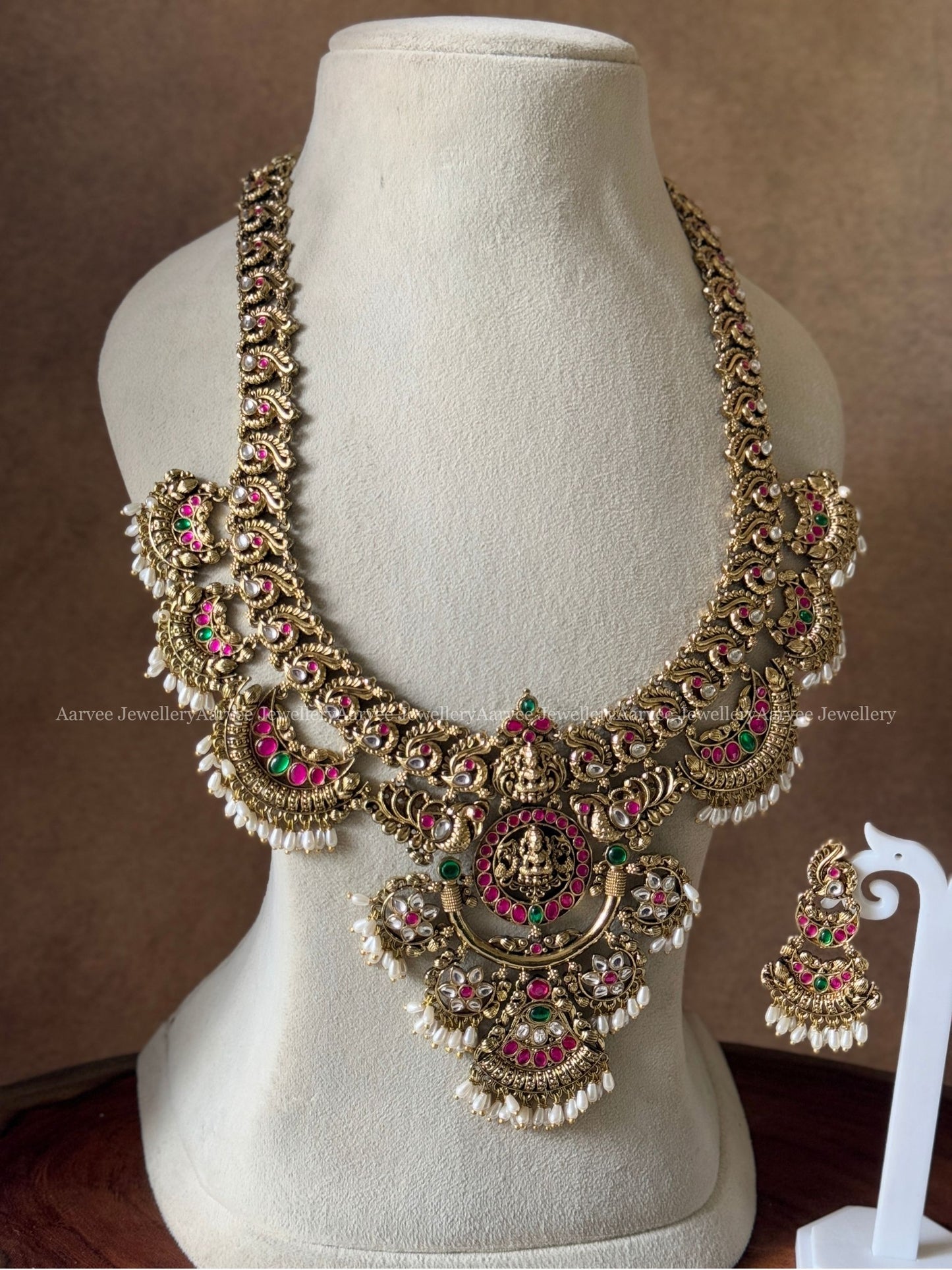 PREMIUM FULL GOLD TONE KUNDAN STONES LAKSHMI MOTIF MULTI PENDANT HARAM SET