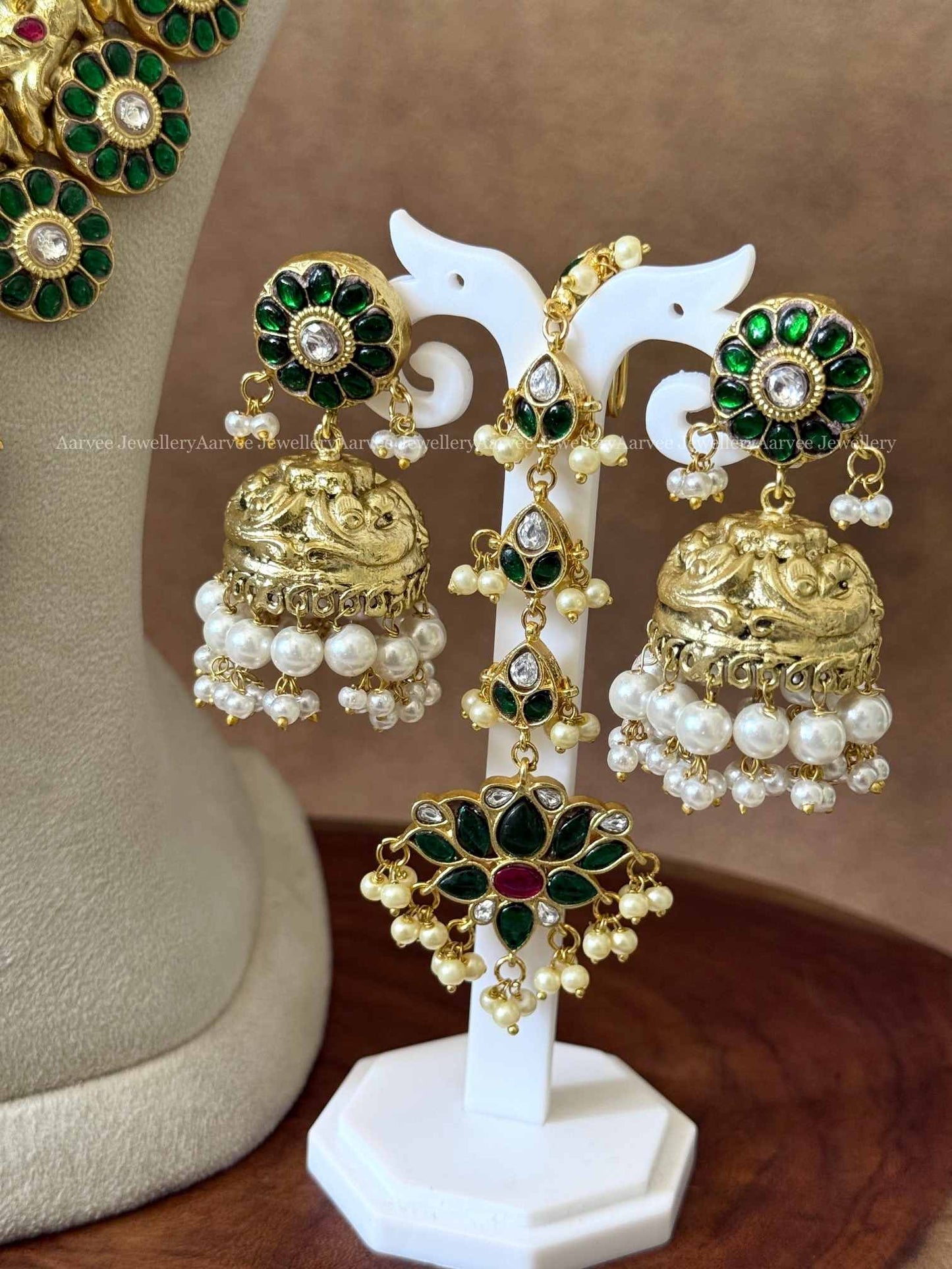 JADAU KUNDAN GREEN STONE LOTUS SEMI BRIDAL JEWELLERY SET