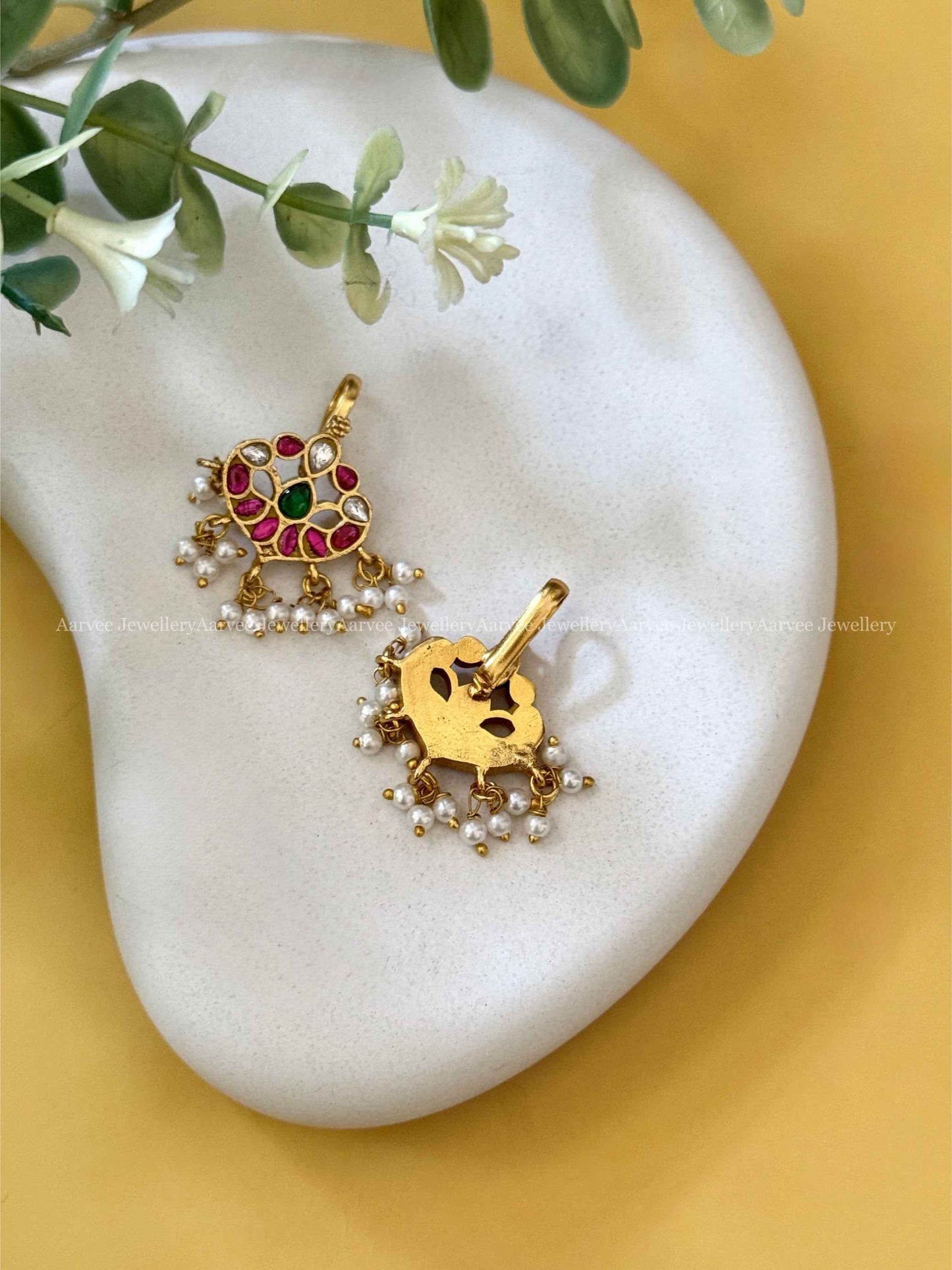 JADAU KUNDAN PEACOCK MOTIF MULTI COLOR EAR CUFF/ BUGADI