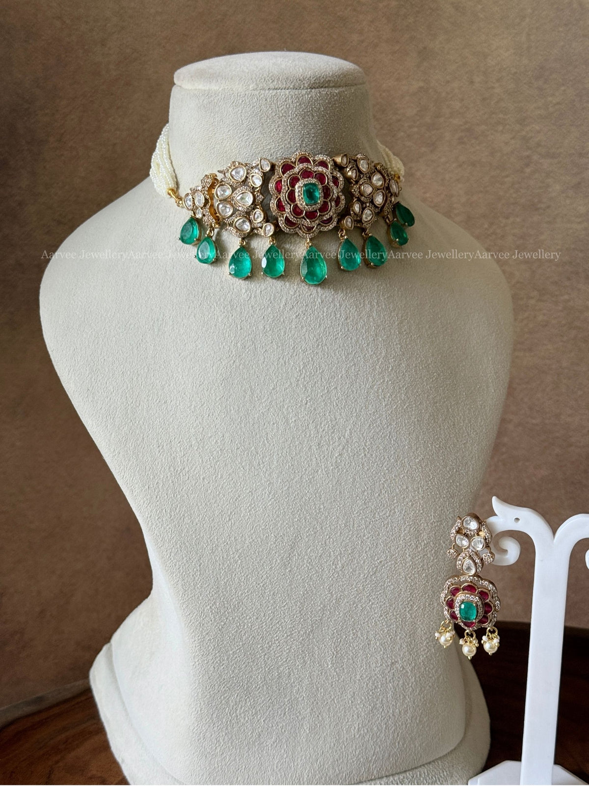 PREMIUM PEARL BUNCH CHOKER SET WITH MOISSANITE VICTORIAN PENDANT AND EMERALD GREEN STONE DROPS
