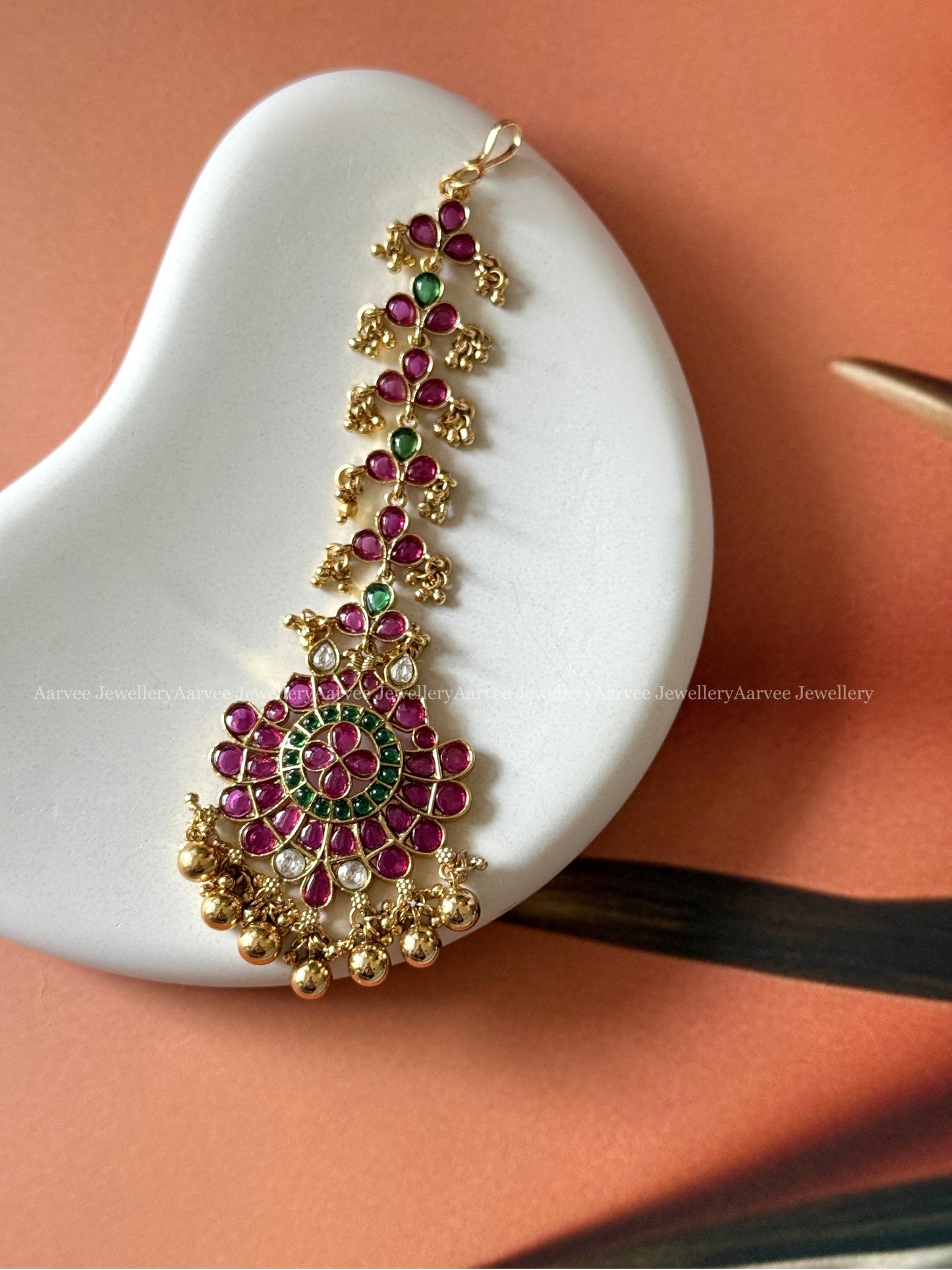 HIGH QUALITY KEMP RUBY / GREEN STONES TIKKA WITH GOLD BEADS