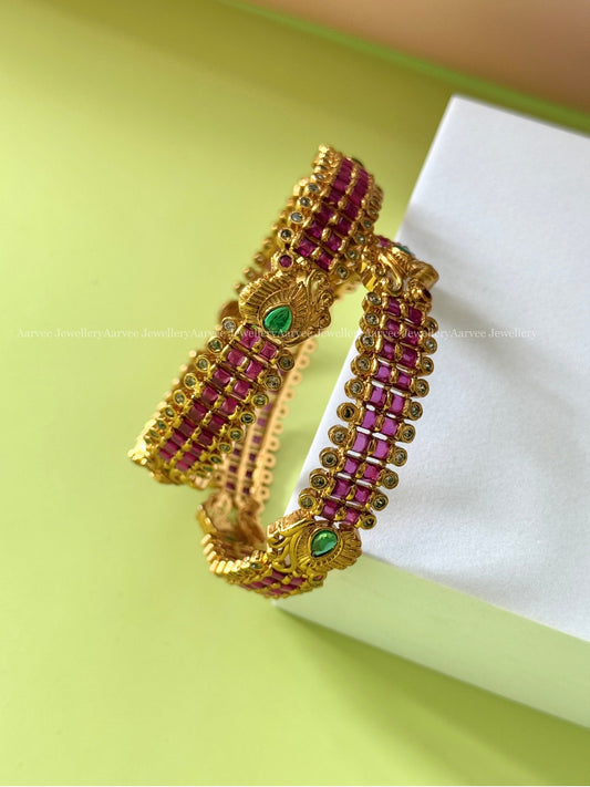 KEMP STONE BANGLE IN PINK /GREEN STONES
