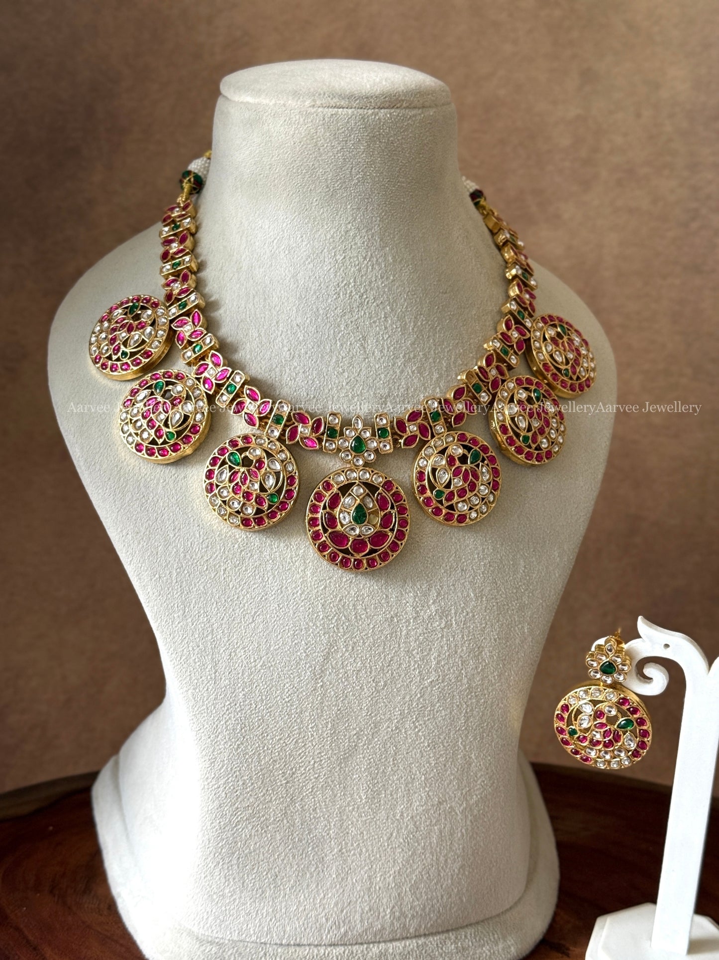 PREMIUM JADAU KUNDAN BOTTU MALA NECKLACE SET WITH PINK / GREEN STONES