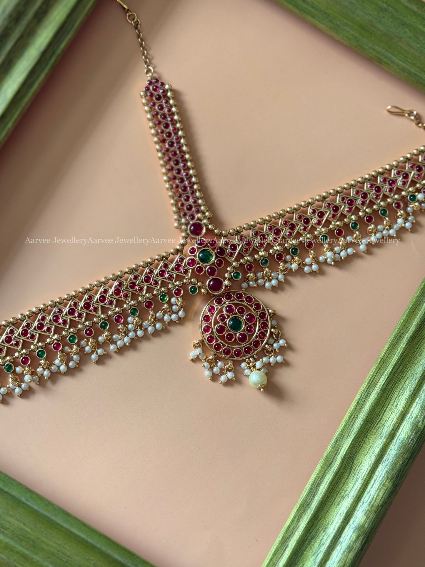 KEMP RUBY / GREEN STONE TRADITIONAL MATHAPATHI WITH PEARLS