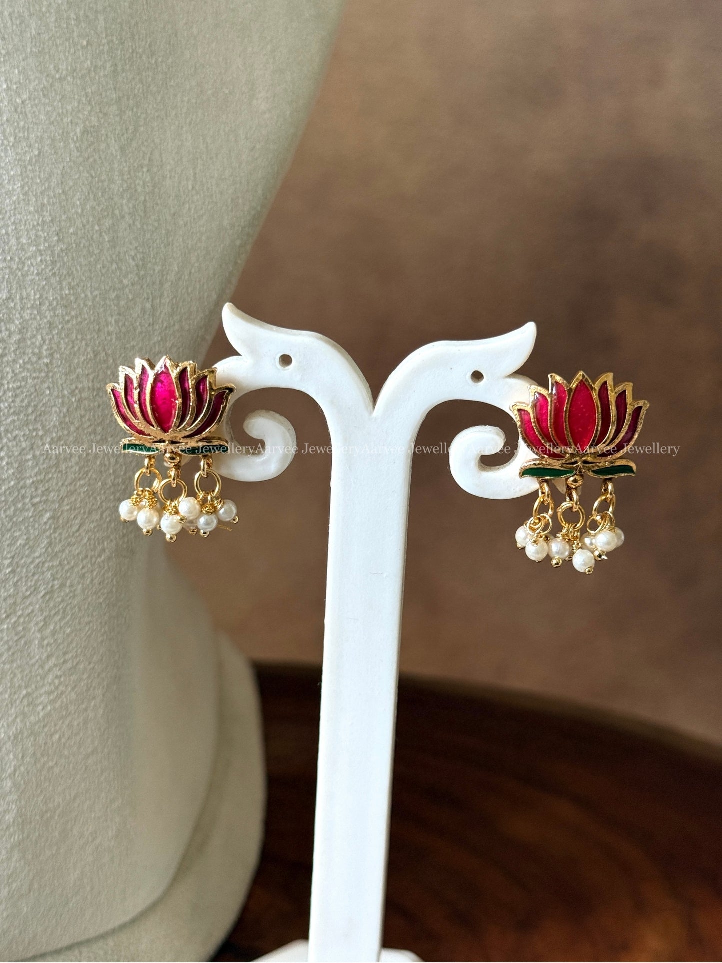 PINK LOTUS NECKLACE SET WITH PEARL DROPS - PREMIUM