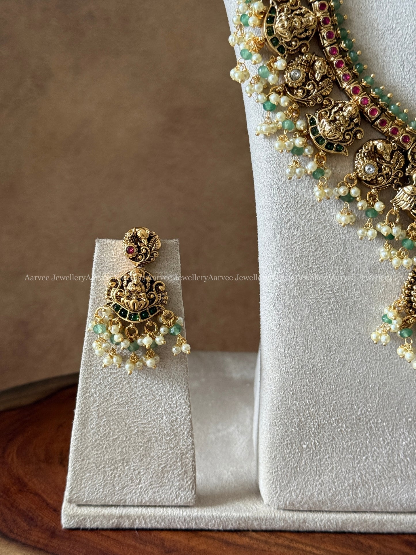 PREMIUM TEMPLE JEWELLERY BRIDAL HARAM SET WITH LAKSHMI PENDANT
