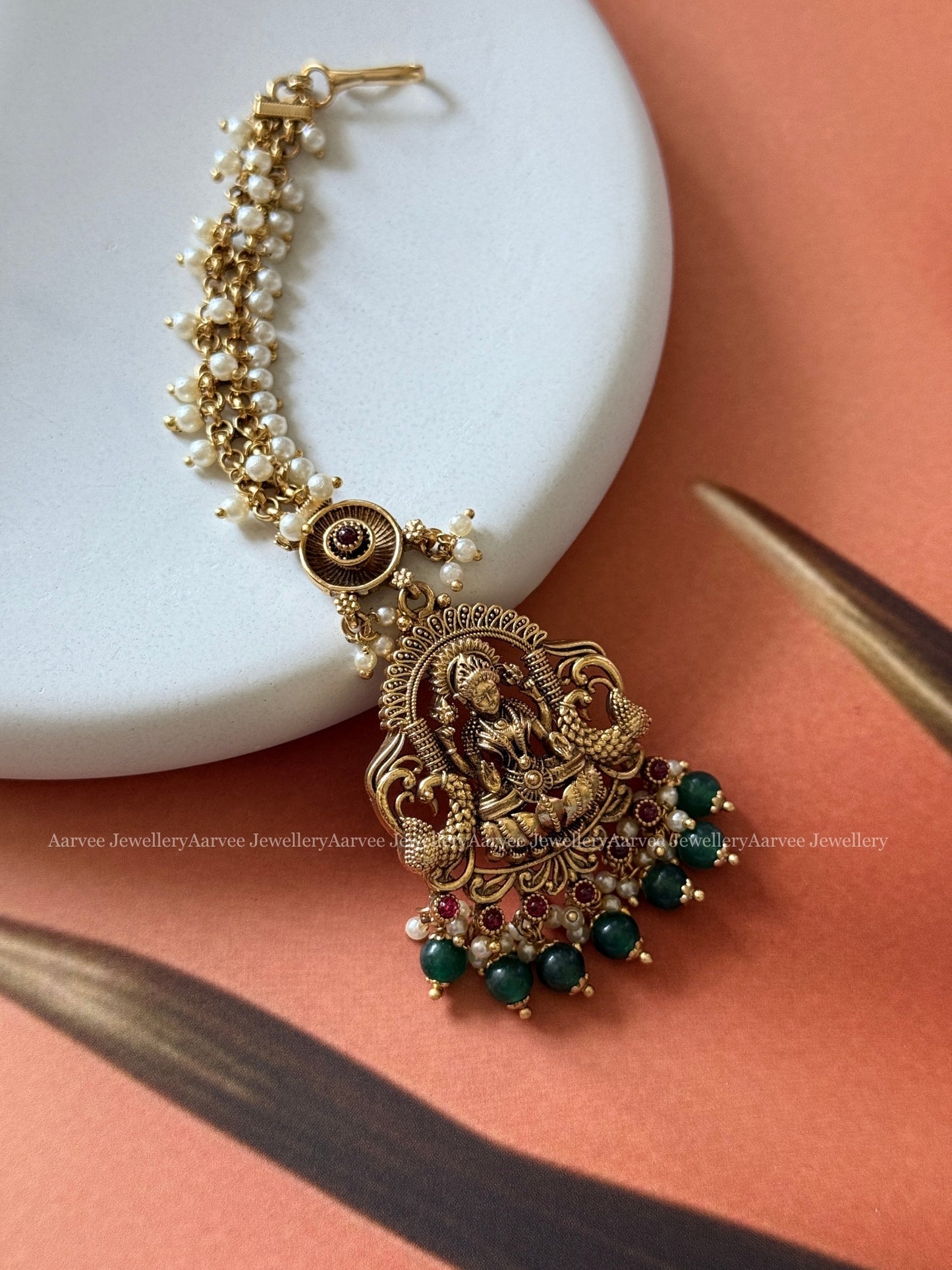 LAKSHMI TIKKA WITH GREEN BEADS