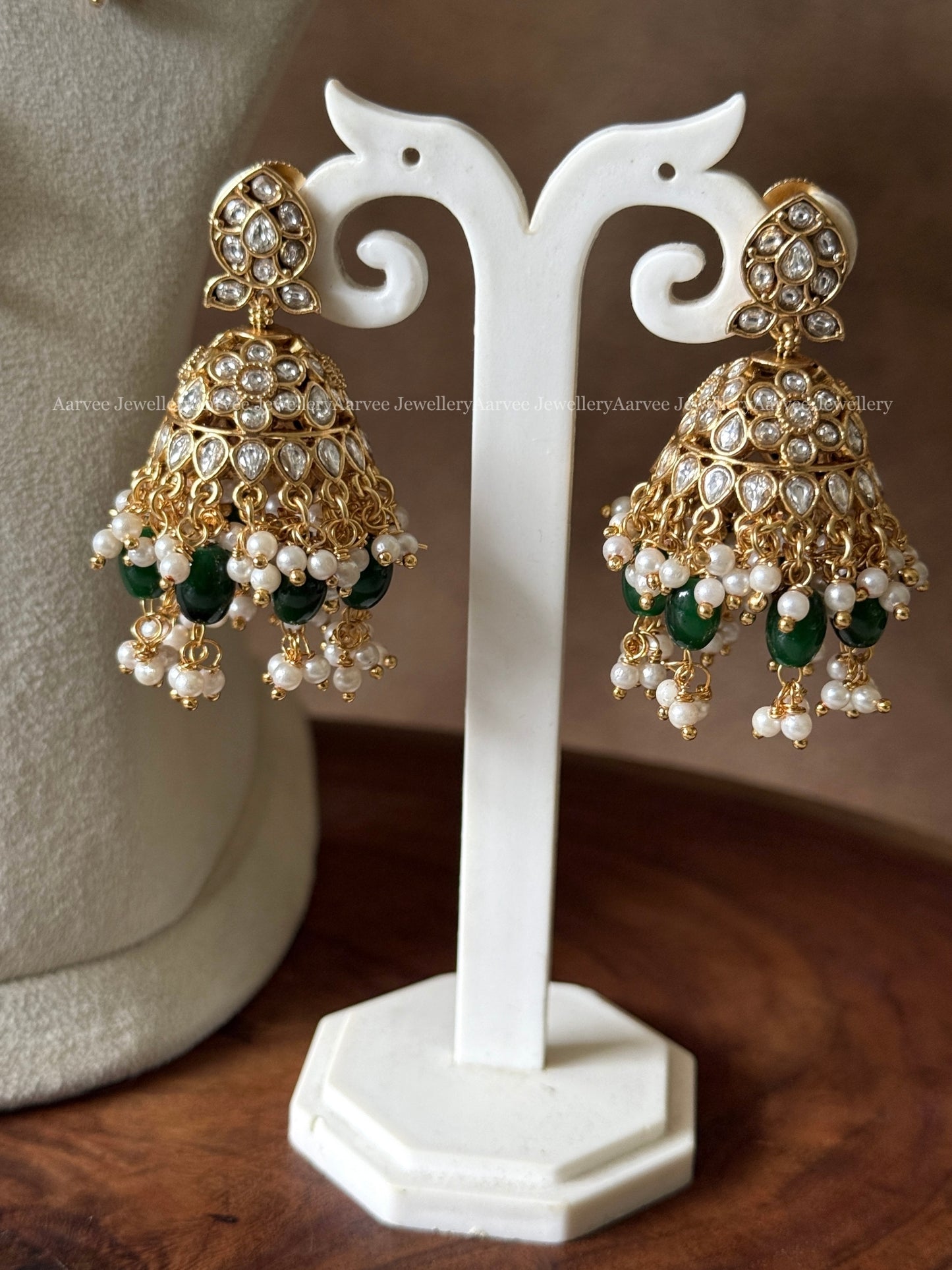 KUNDAN WHITE STONE FLORAL GUTTA PUSALU NECKLACE SET WITH PEARL & GREEN BEADS