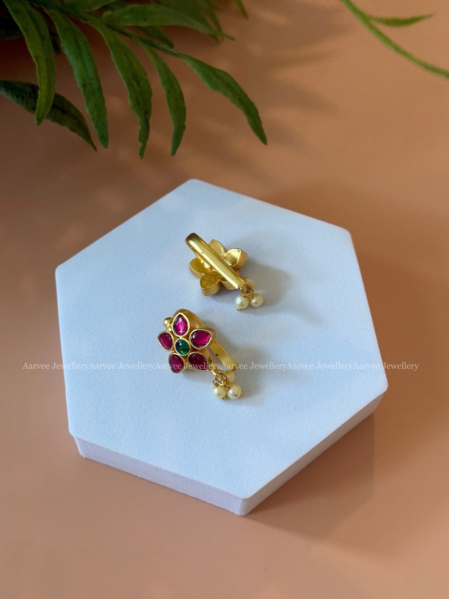 JADAU KUNDAN EAR CUFF FLORAL BUGADI - 1 PAIR