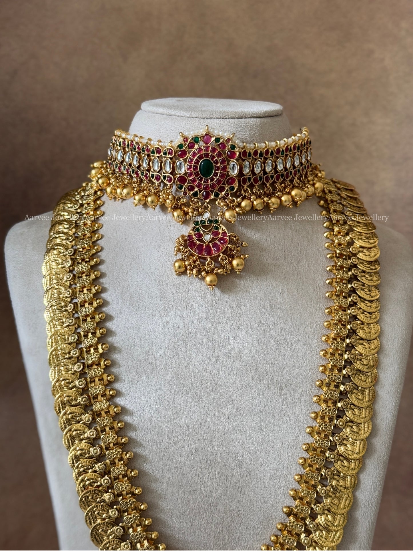 COMBO - KEMP SINGLE PENDANT CHOKER WITH  GOLD FINISH COIN MID LENGTH  HARAM SET WITH MANGO KEMP STONES PENDANT IN GOLD BEADS