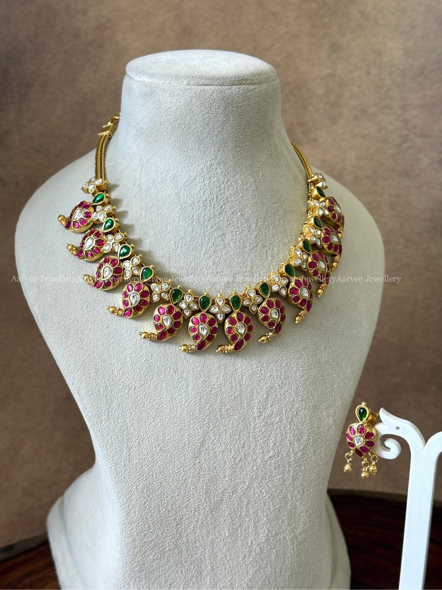 ELEGANT JADAU KUNDAN RUBY/GREEN STONES MANGO NECKLACE SET