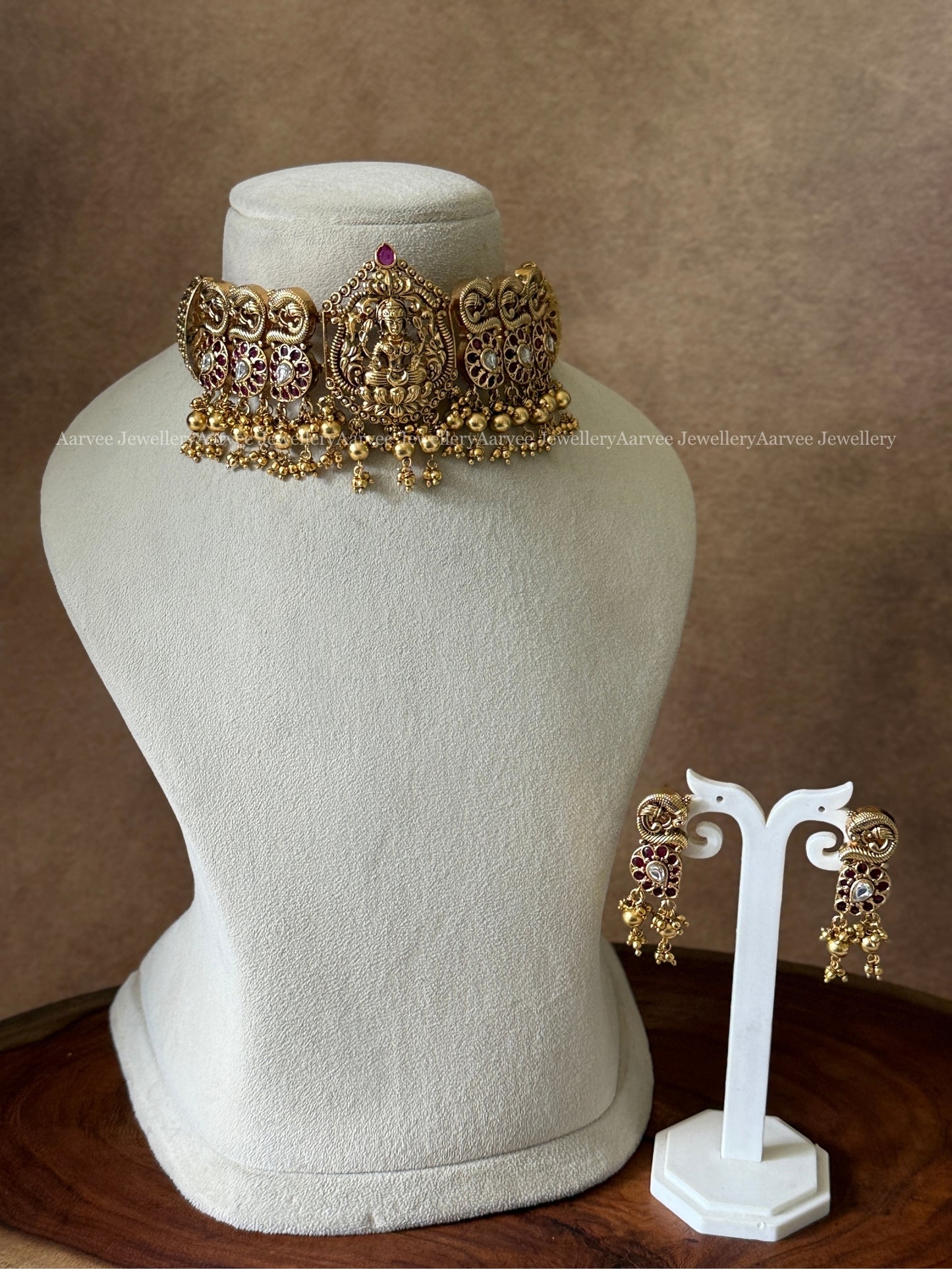 ANTIQUE GOLD LAKSHMI CHOKER SET WITH GOLD BEADS