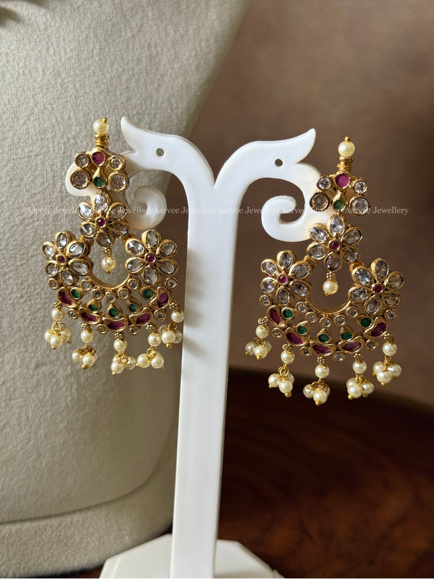 FLORAL GUTTA PUSALU NECKLACE SET