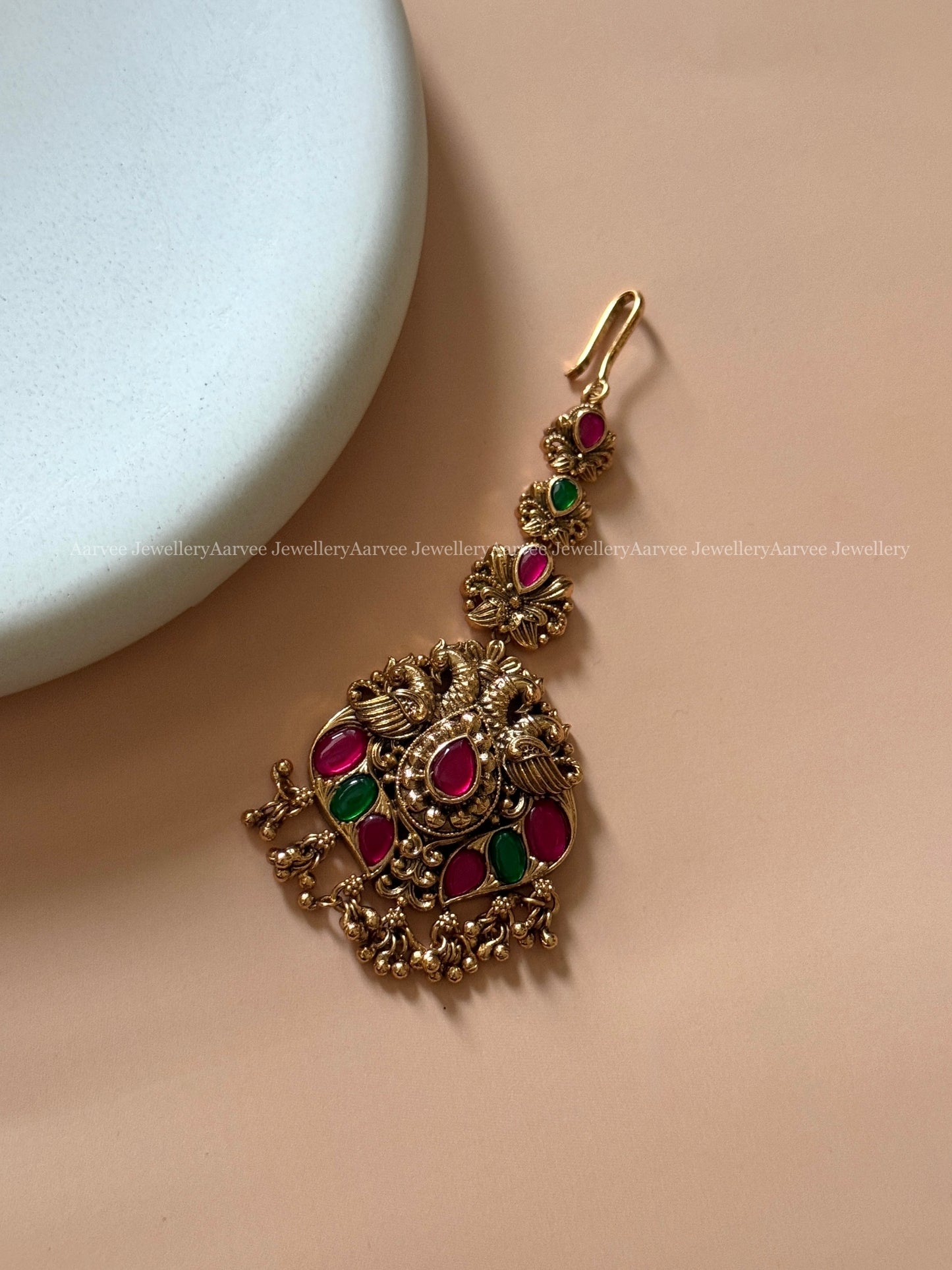 KEMP STONE ANTIQUE GOLD FINISH PEACOCK MOTIF TIKKA WITH GOLD BEADS
