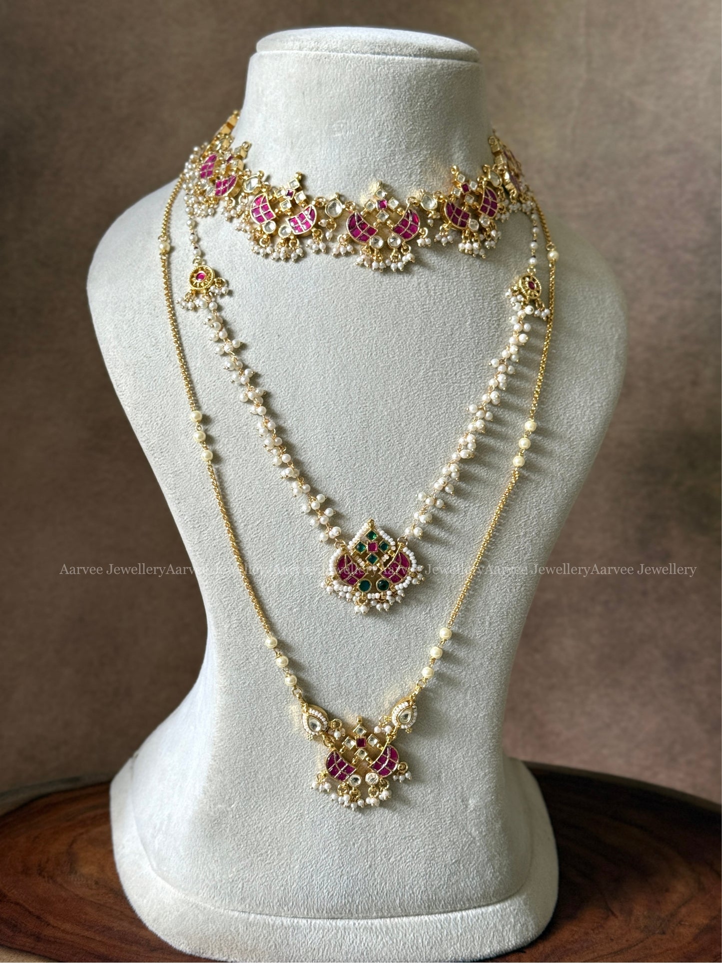MINIMAL SEMI BRIDAL JEWELLERY SET WITH RUBY / WHITE KUNDAN STONES