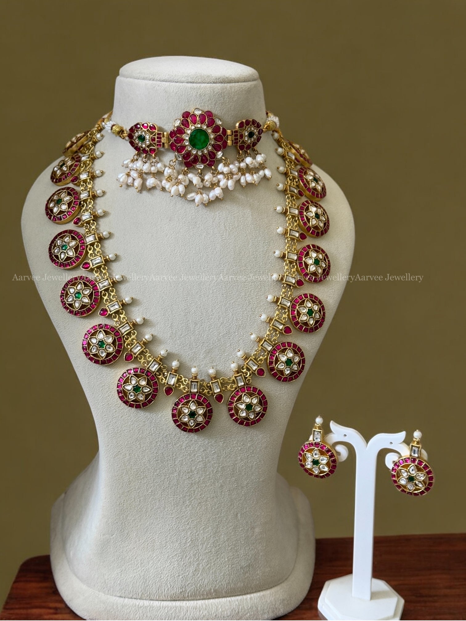 JADAU KUNDAN SEMI BRIDAL - PINK STONE FLORAL CHOKER WITH BOTTU MALA MID LENGTH NECKLACE SET